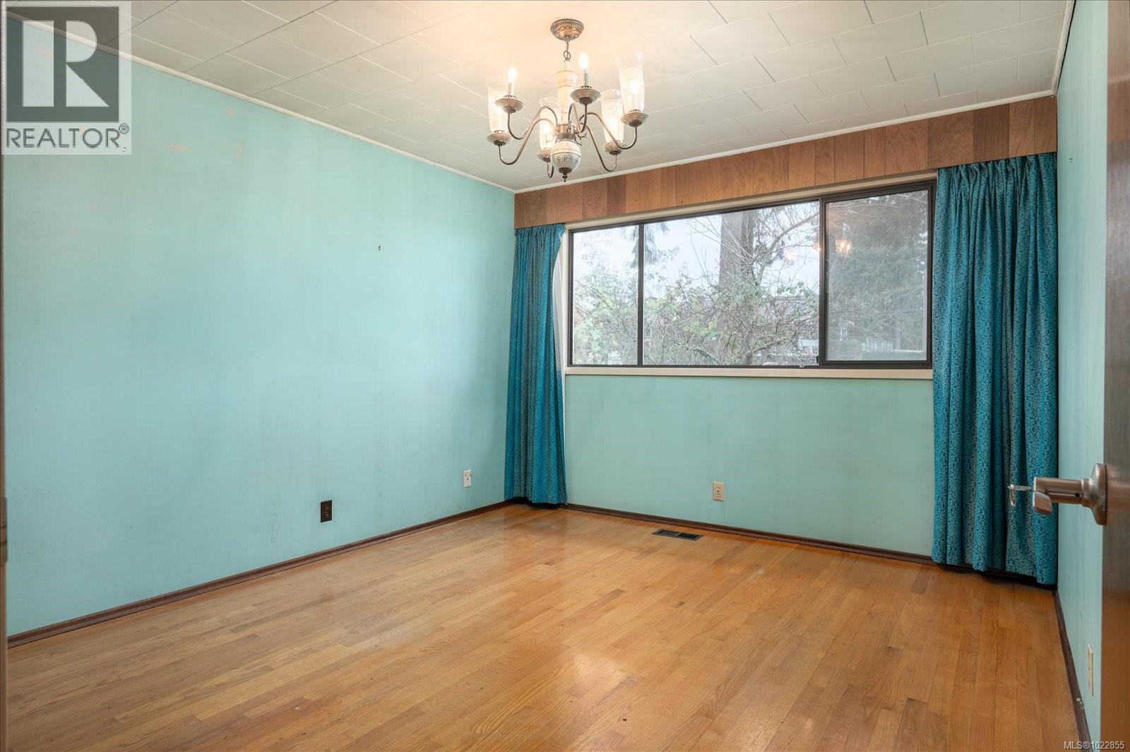 912 CAPILANO PL - 25