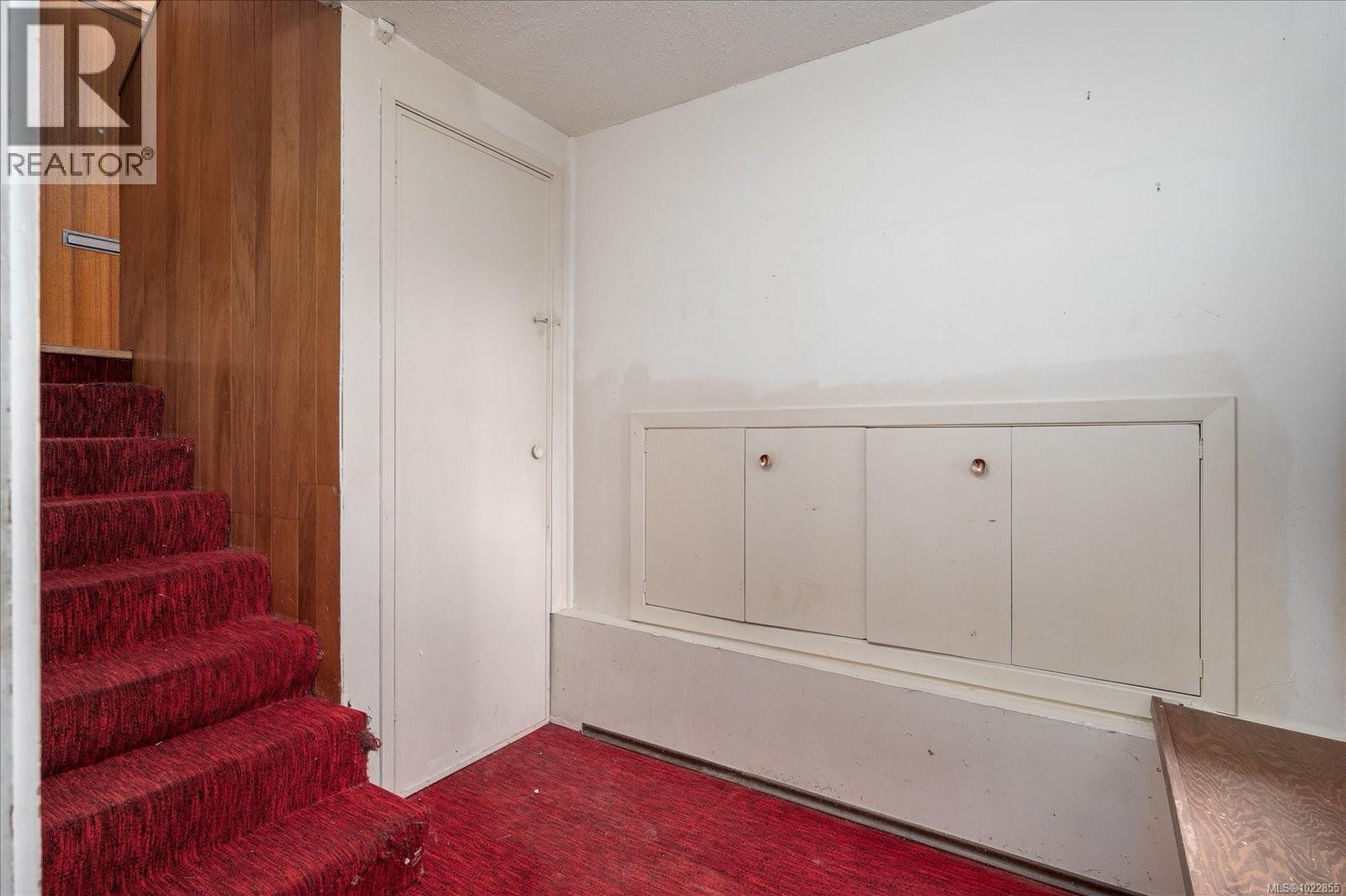 912 CAPILANO PL - 29