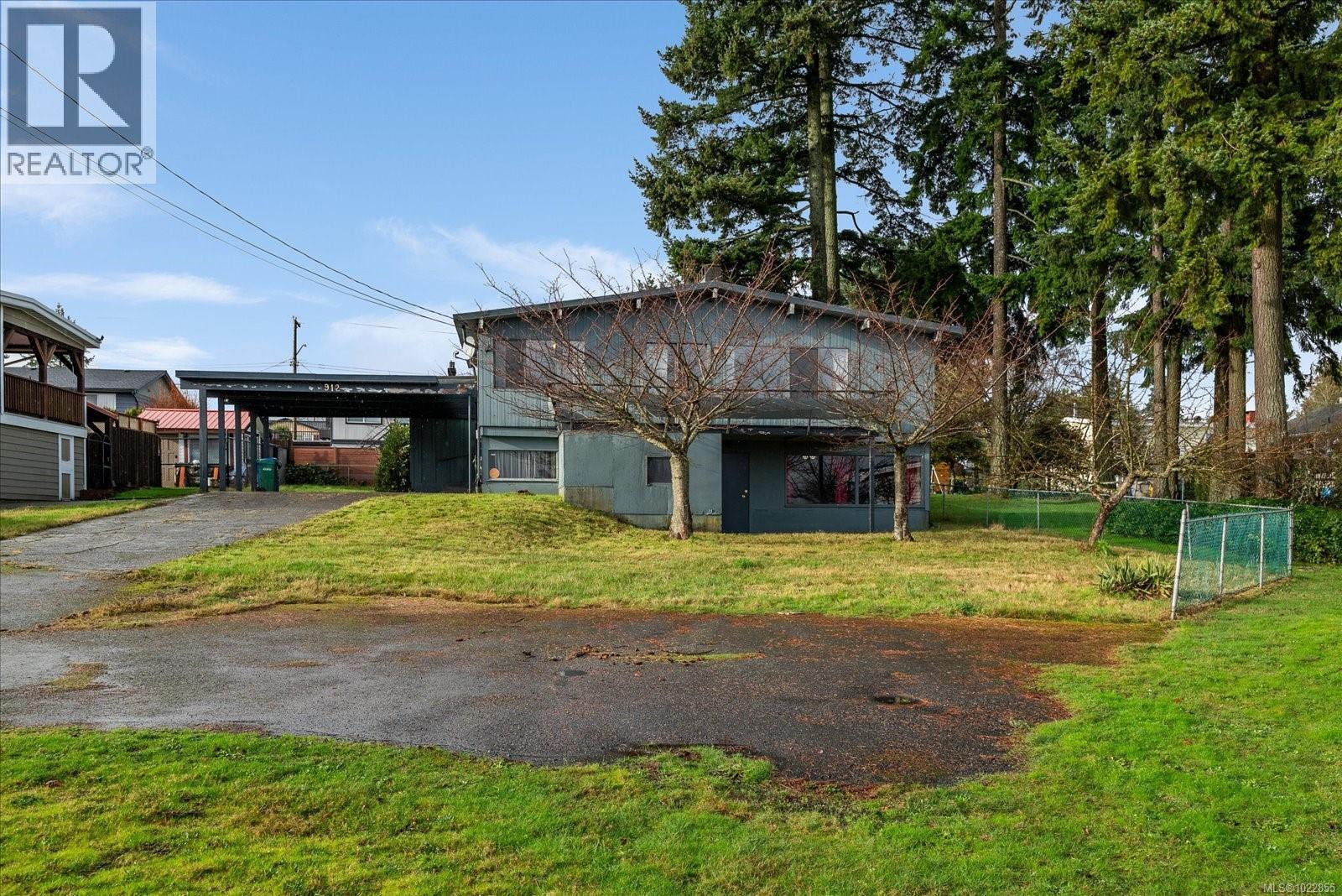 912 CAPILANO PL - 40