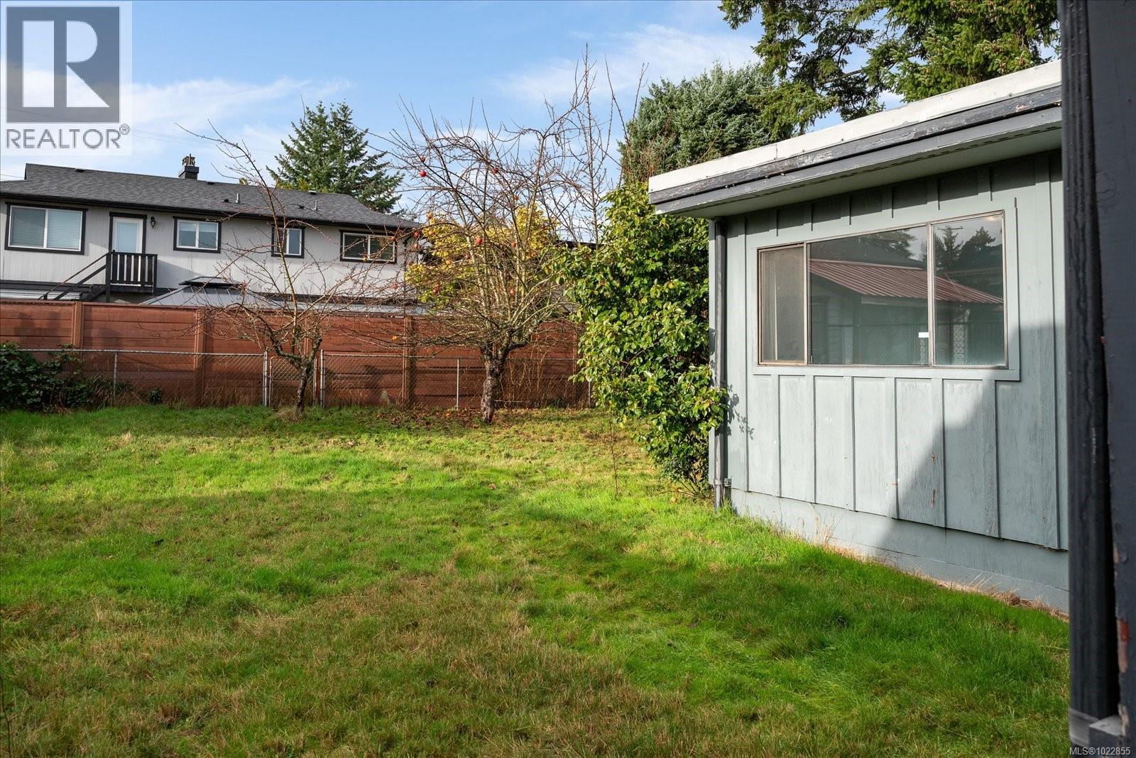 912 CAPILANO PL - 41