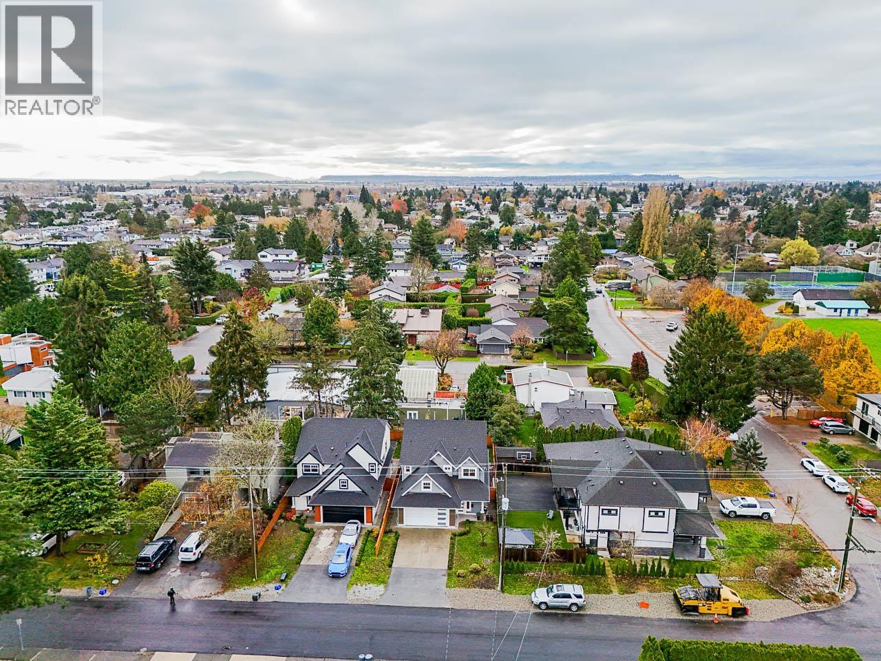 5634 52 Avenue, Delta