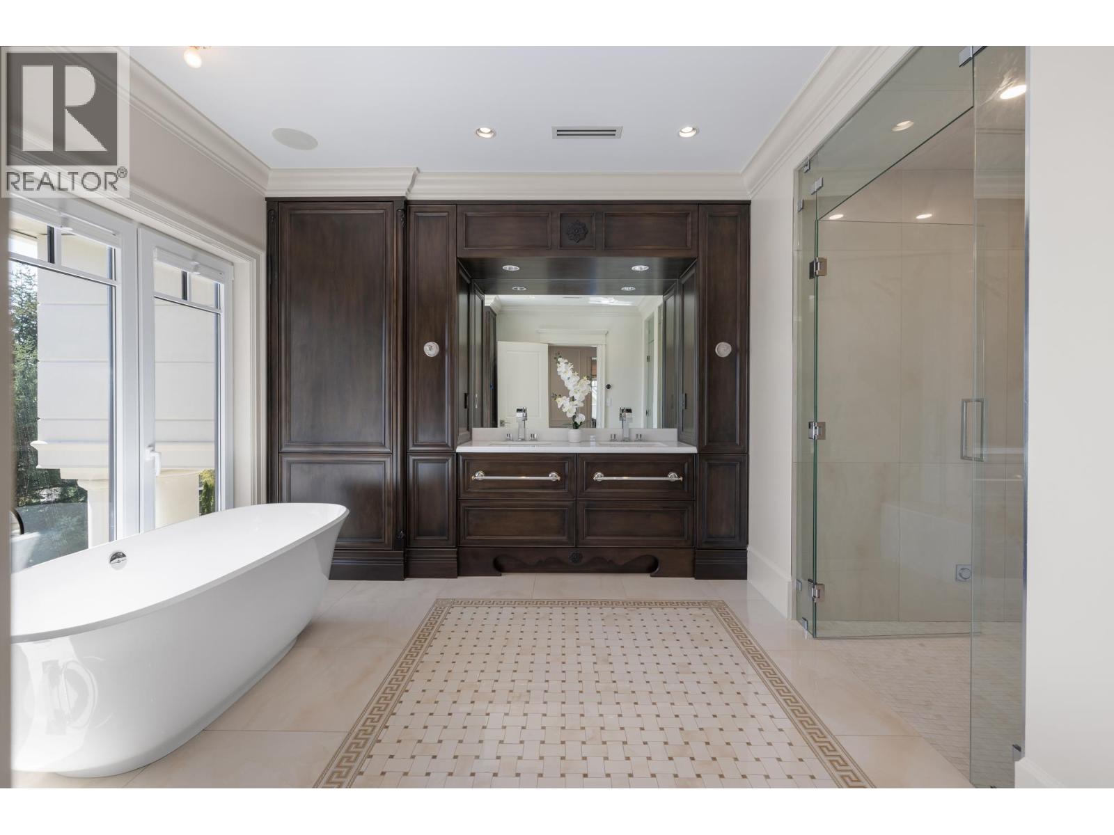 1365 WHITBY ROAD, West Vancouver