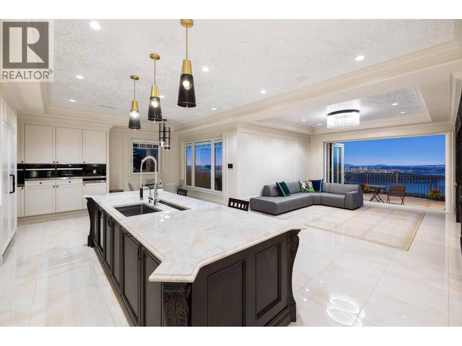 1365 WHITBY ROAD, West Vancouver