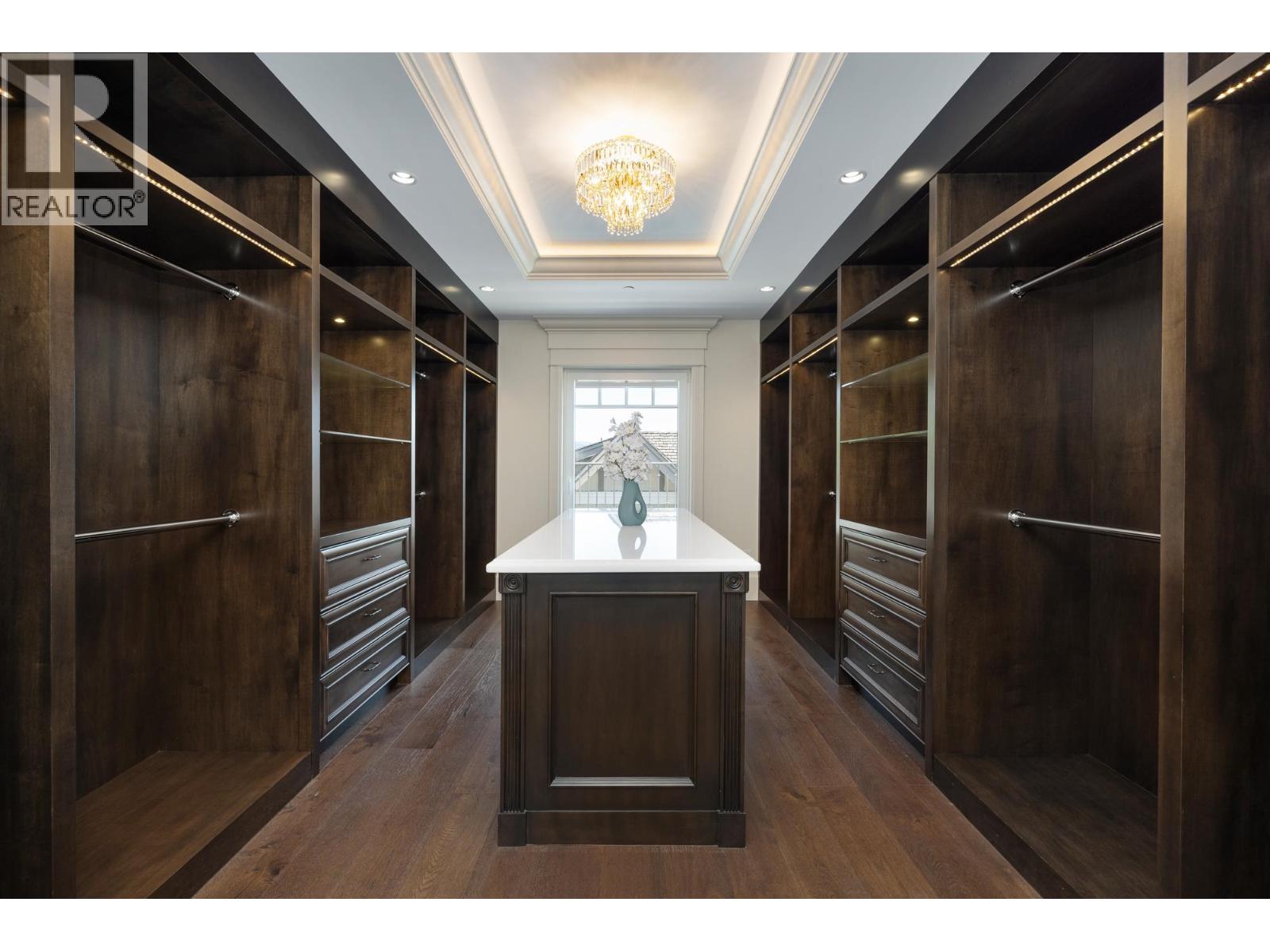 1365 WHITBY ROAD, West Vancouver