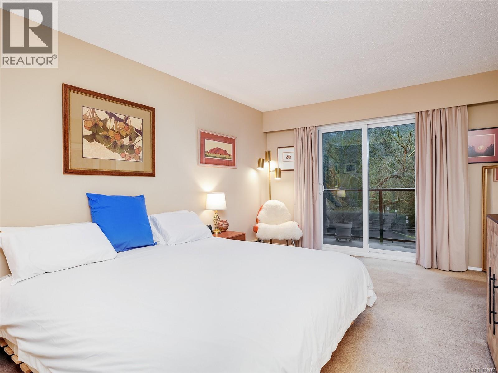 306 280 Douglas St, Victoria