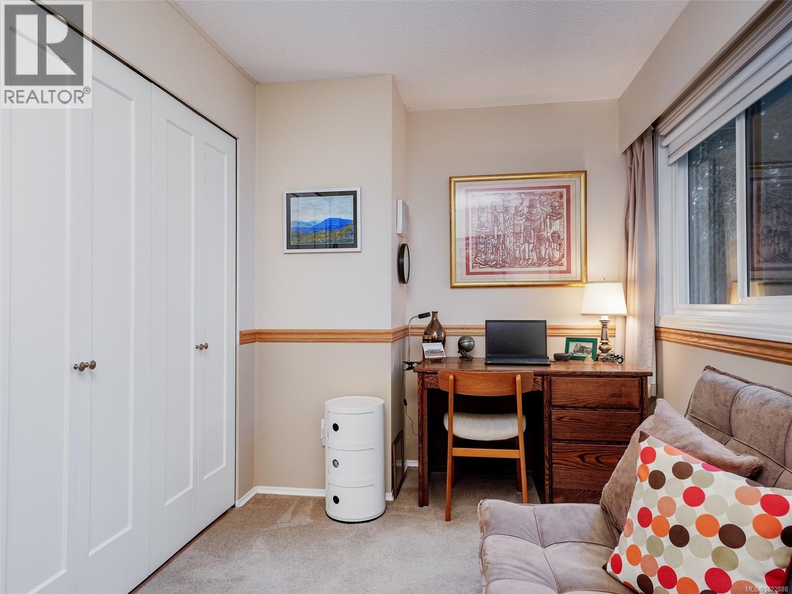 306 280 Douglas St, Victoria