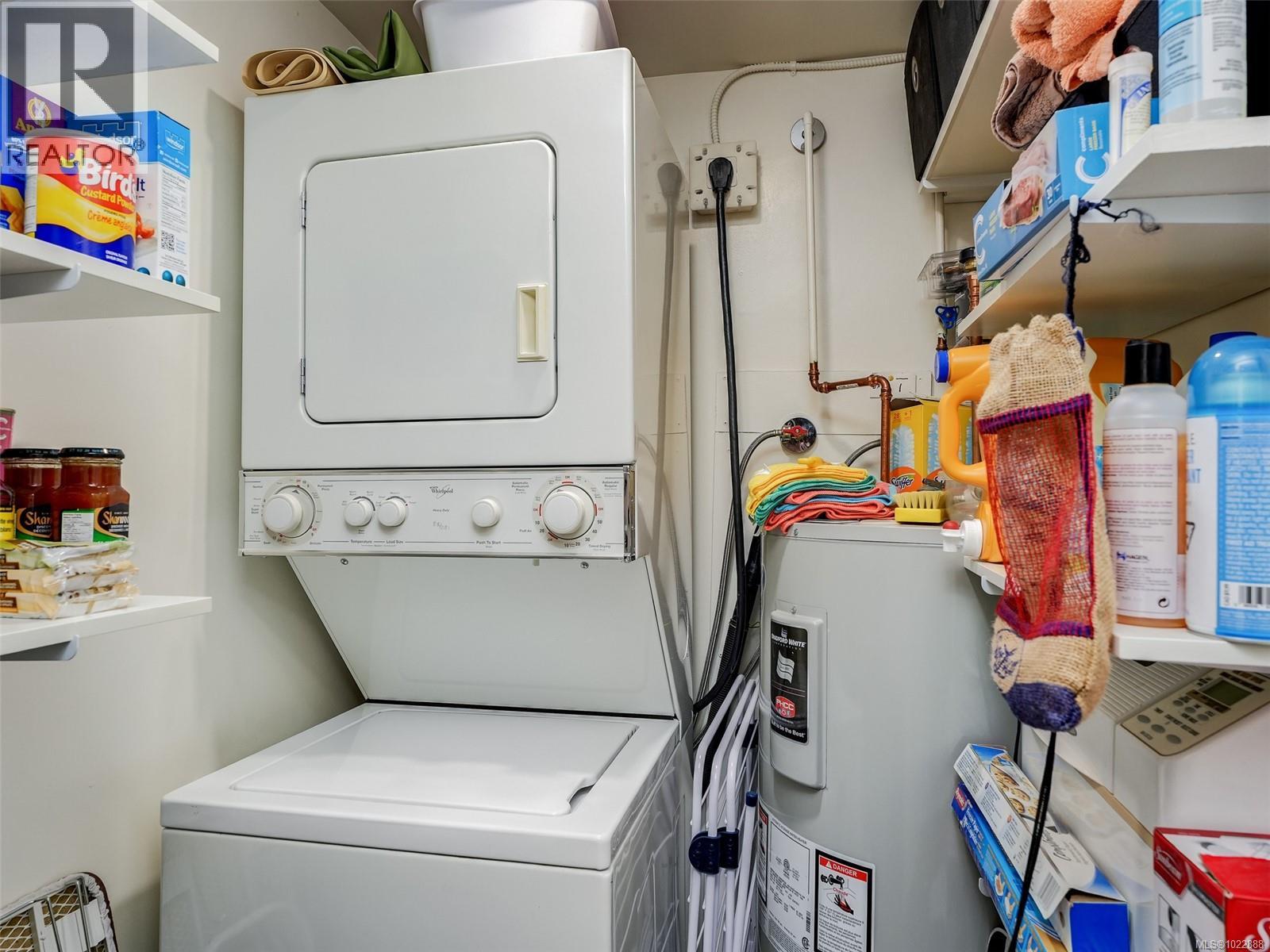 306 280 Douglas St, Victoria