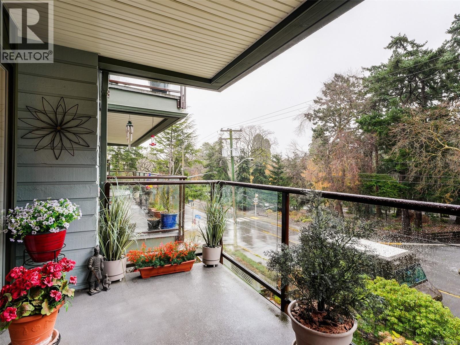 306 280 Douglas St, Victoria