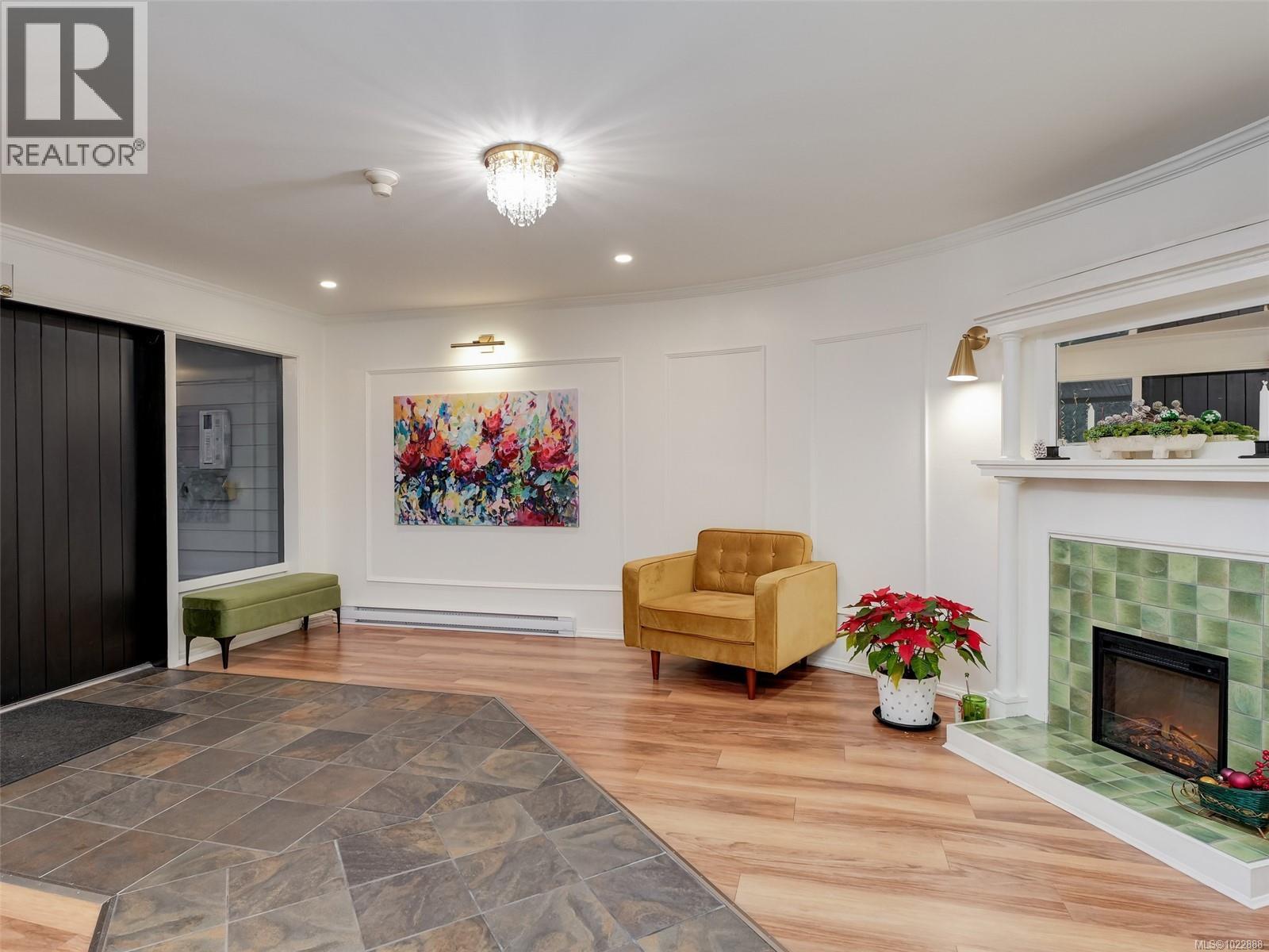 306 280 Douglas St, Victoria