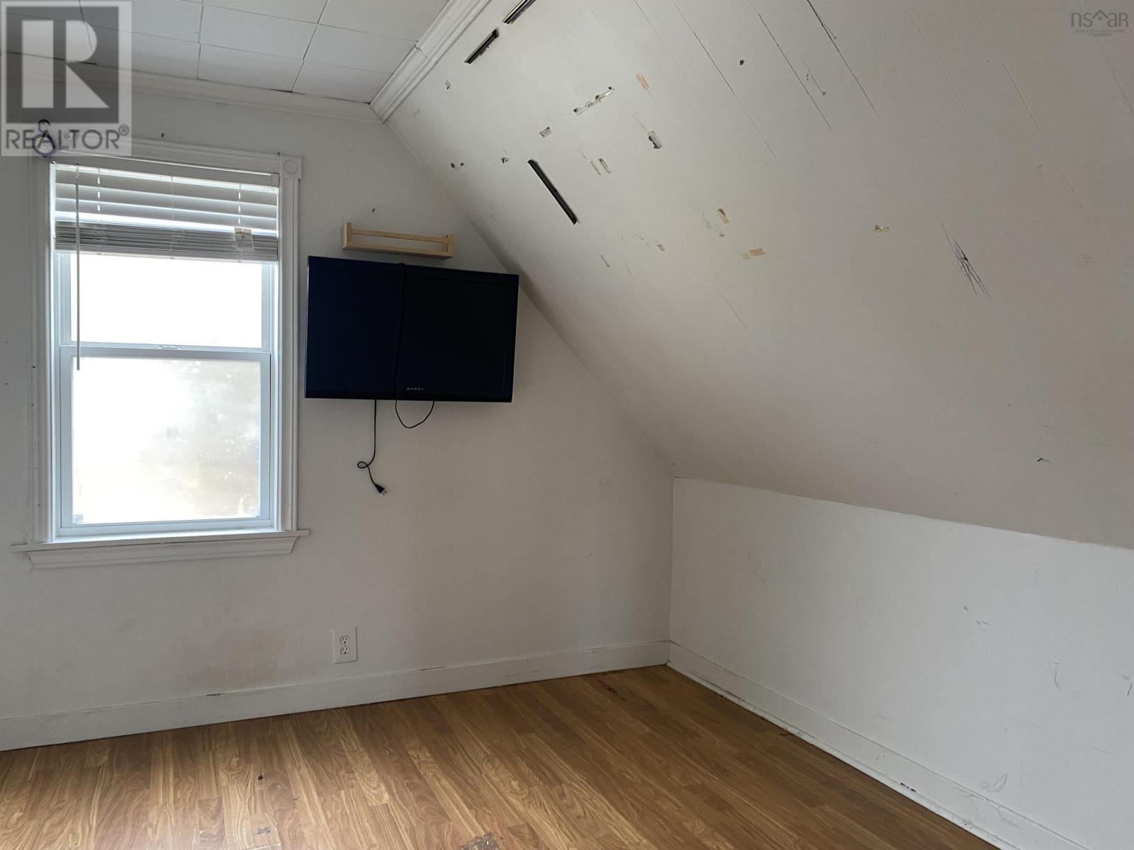 Property 19 of 22 of 6 Jubilee Lane