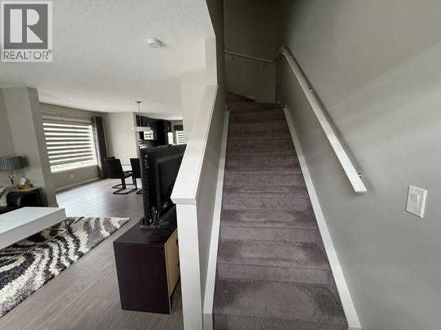 Single Family House for Sale in  Evansridge Park NW Evanston Calgary 