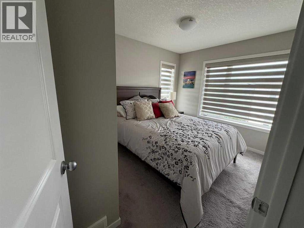 Single Family House for Sale in  Evansridge Park NW Evanston Calgary 