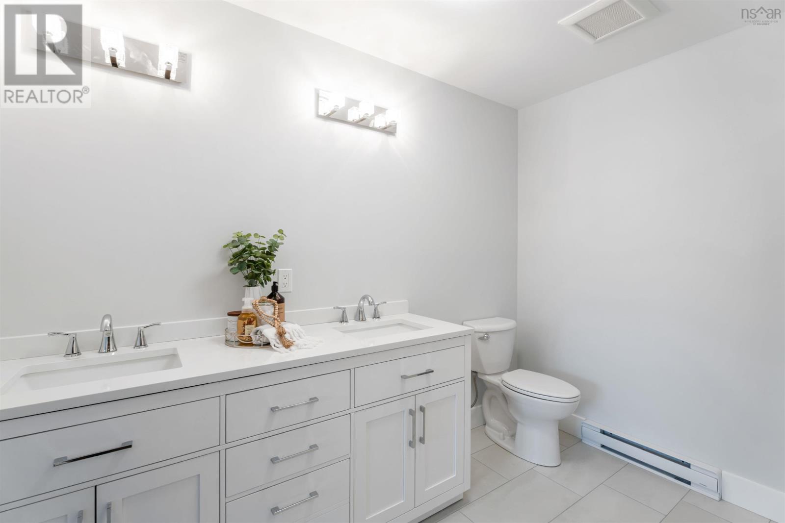 Property 12 of 26 of 38 Pemberton Avenue