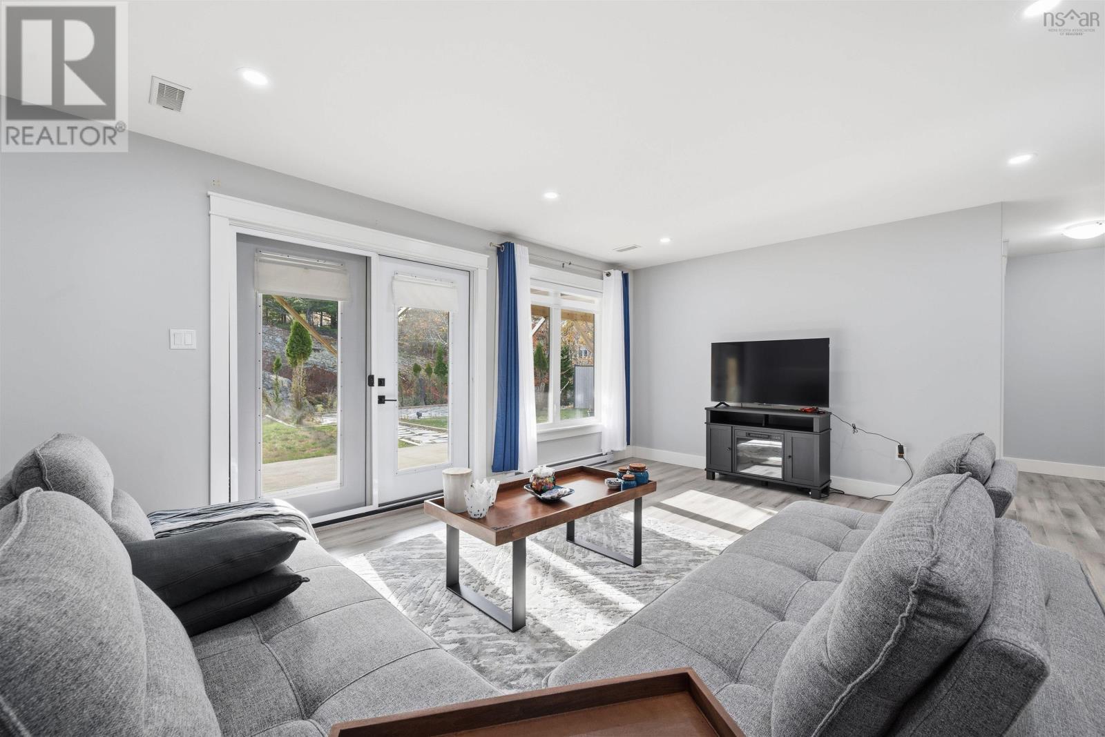 Property 43 of 51 of 404 Starboard Drive