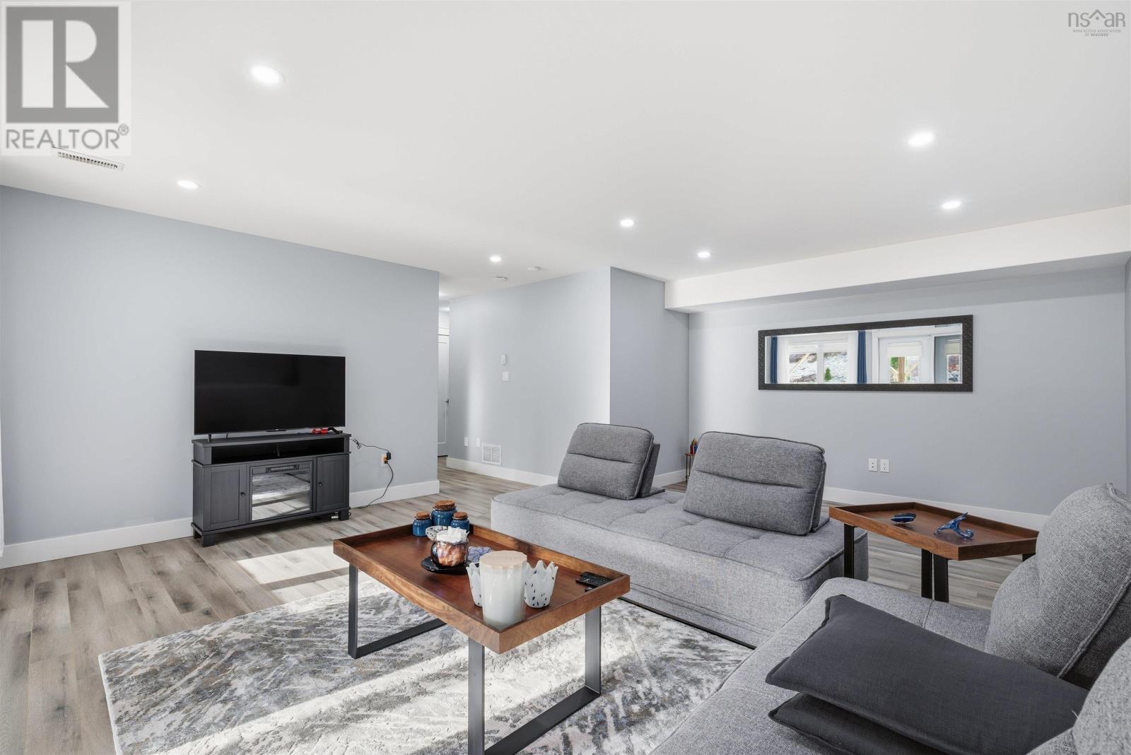 Property 44 of 51 of 404 Starboard Drive