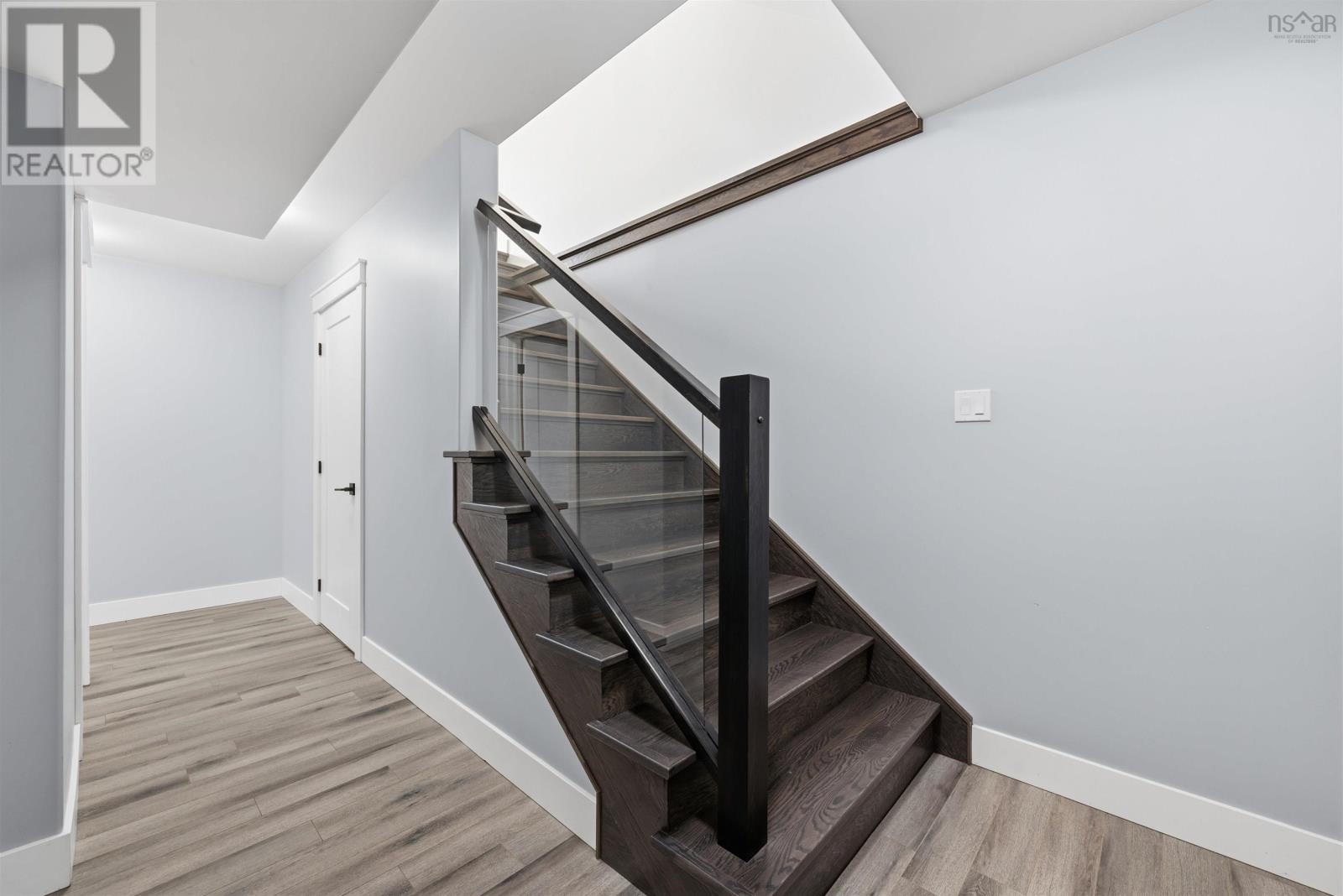 Property 38 of 51 of 404 Starboard Drive