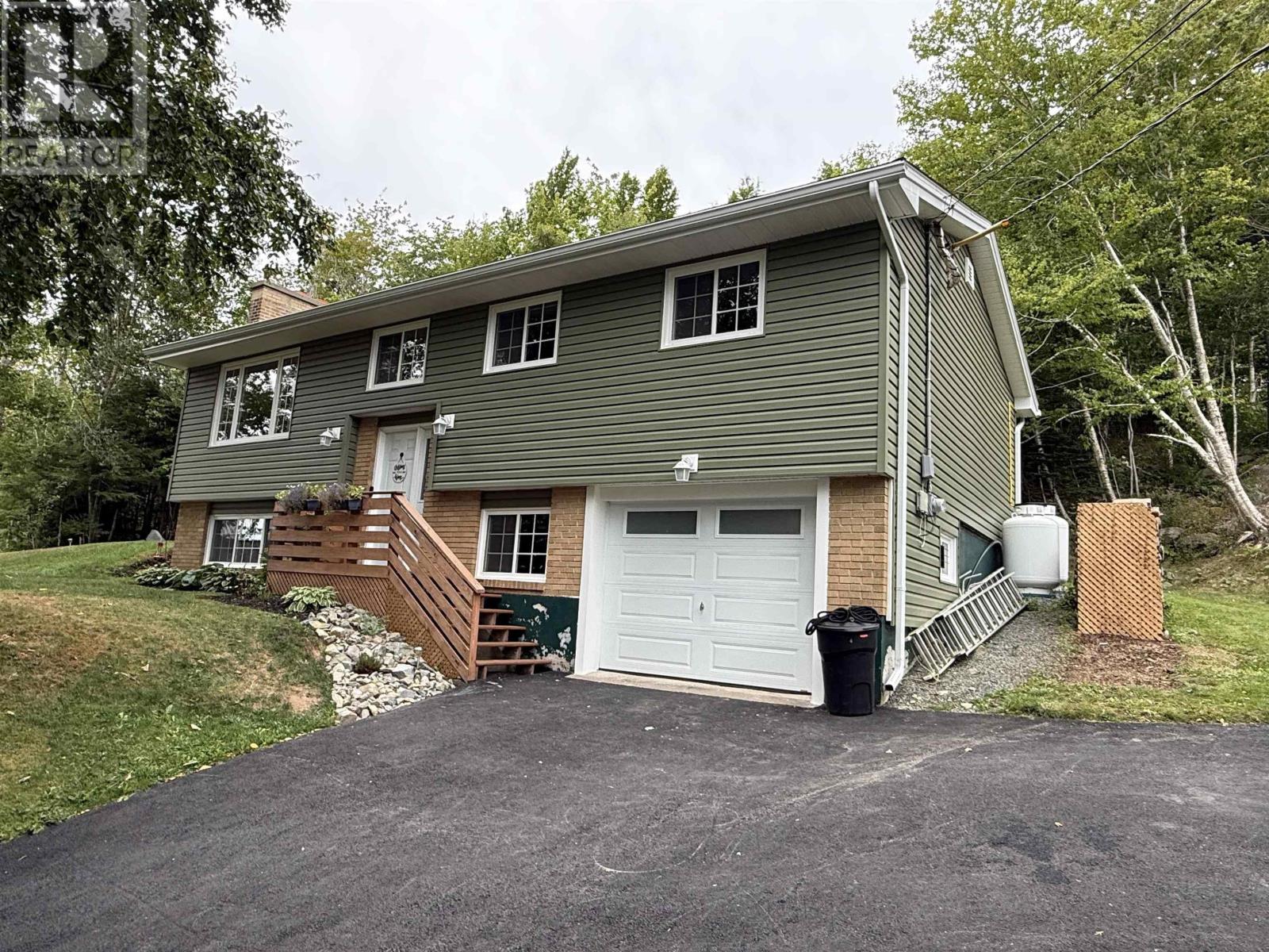 Property 28 of 41 of 37 Echo Forest Drive