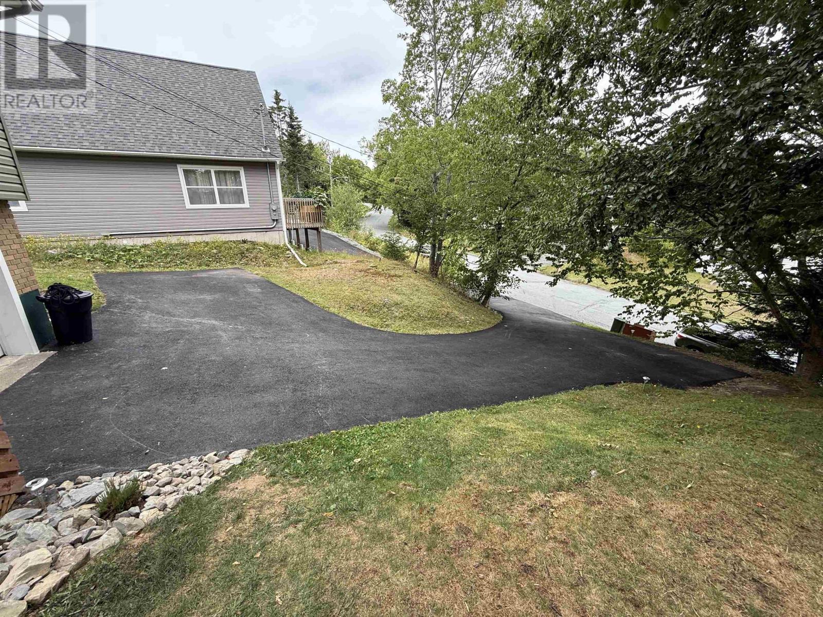 Property 32 of 41 of 37 Echo Forest Drive