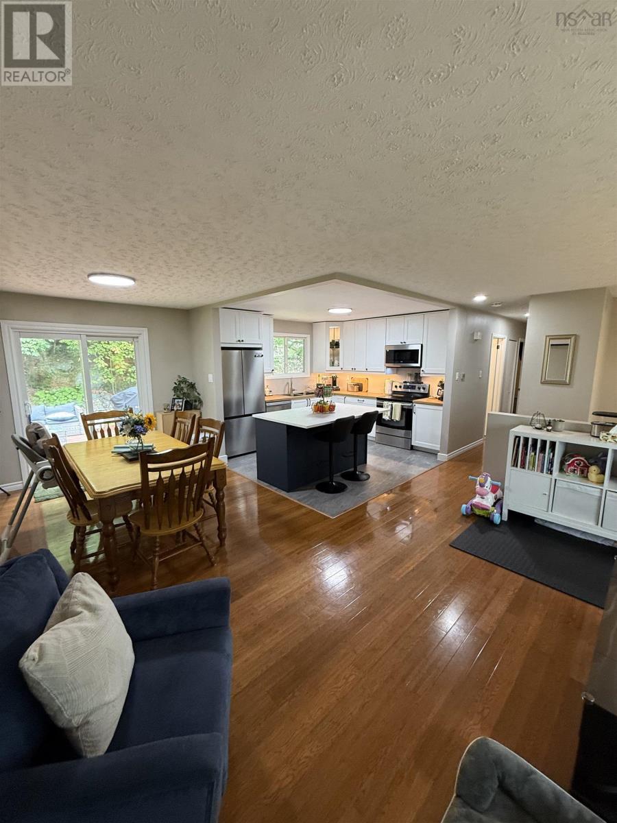 Property 7 of 41 of 37 Echo Forest Drive