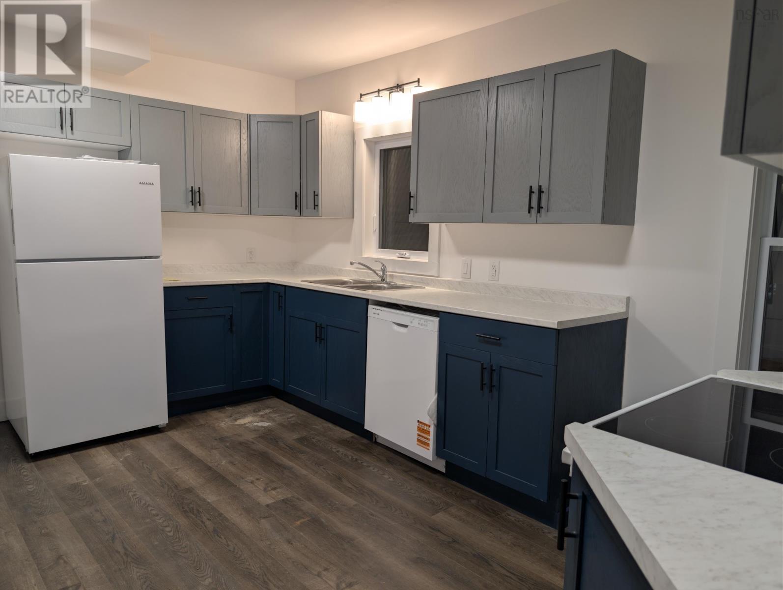 Property 5 of 19 of 63 Station Road