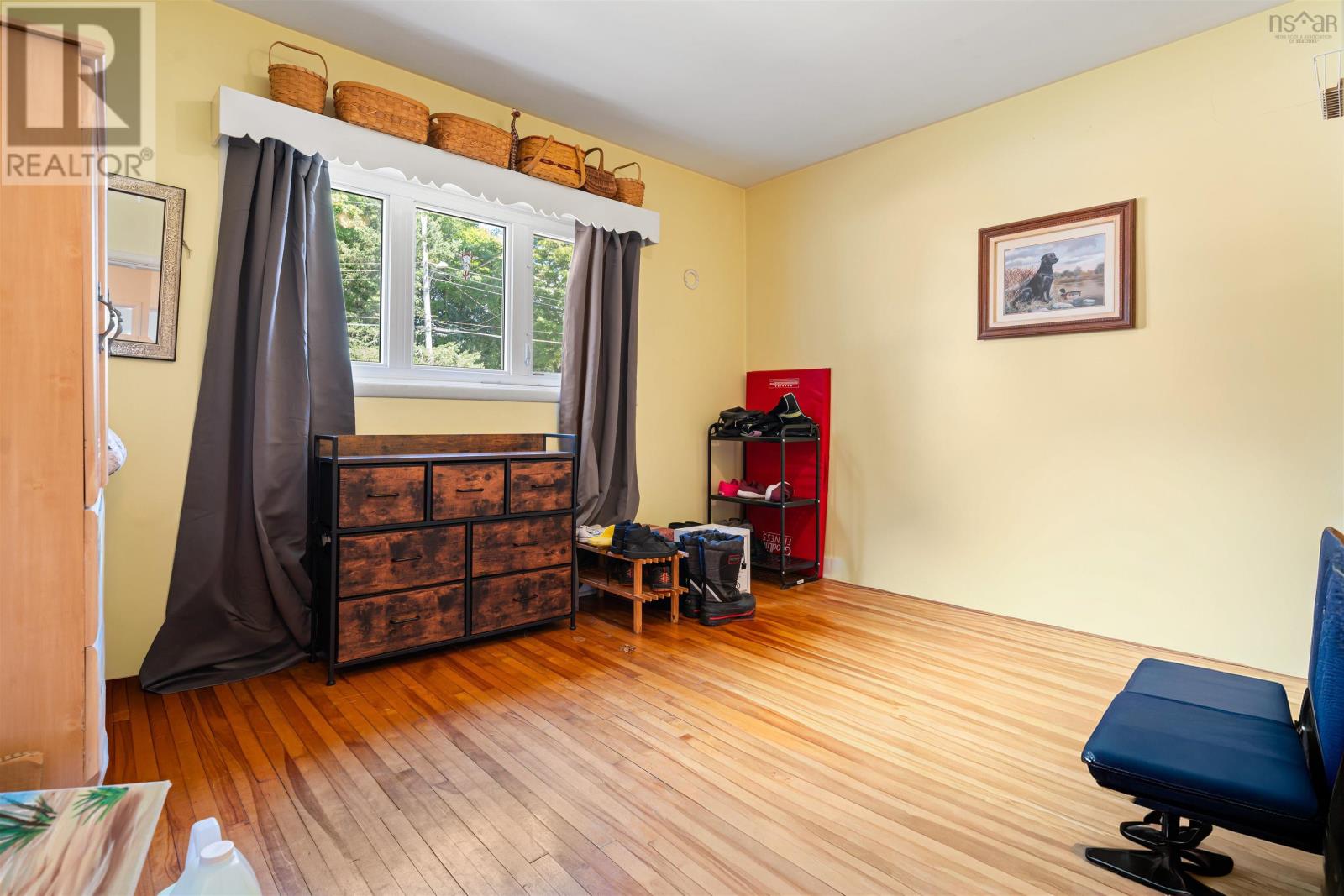 Property 25 of 29 of 46 LOCKHART Avenue