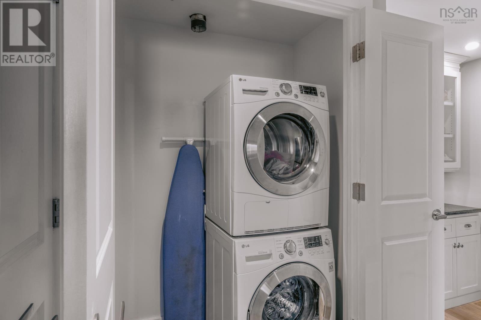 Property 24 of 41 of 216 45 Vimy Avenue