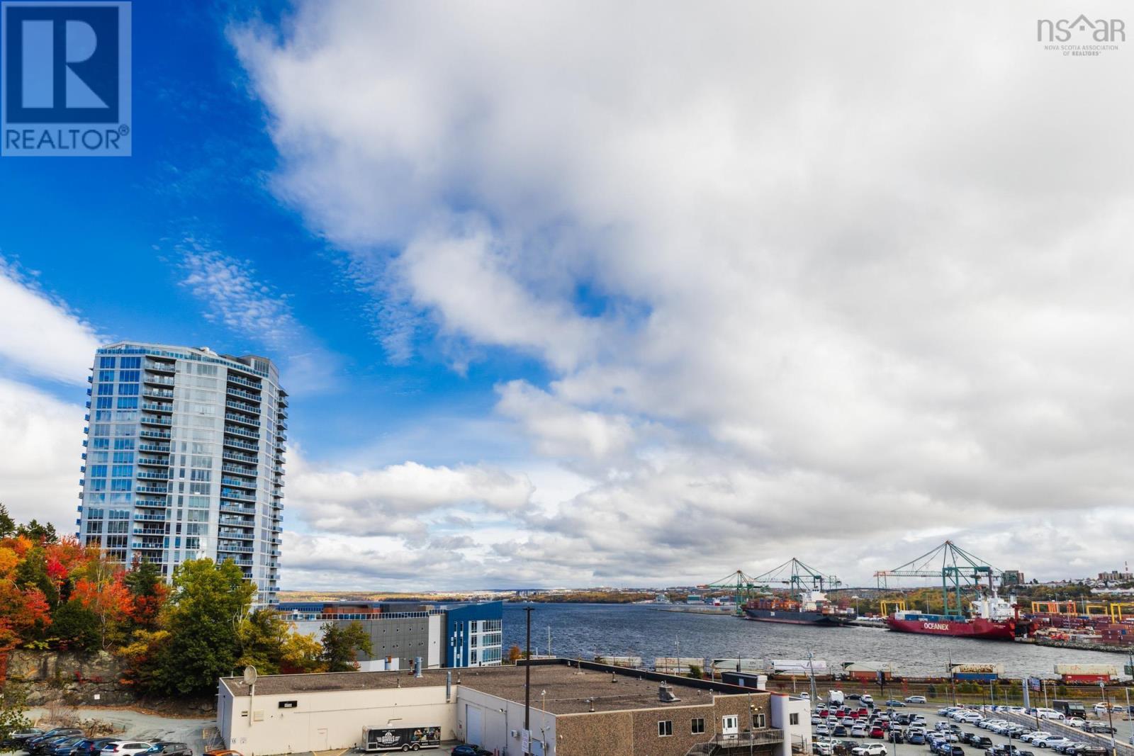 Property 12 of 41 of 216 45 Vimy Avenue