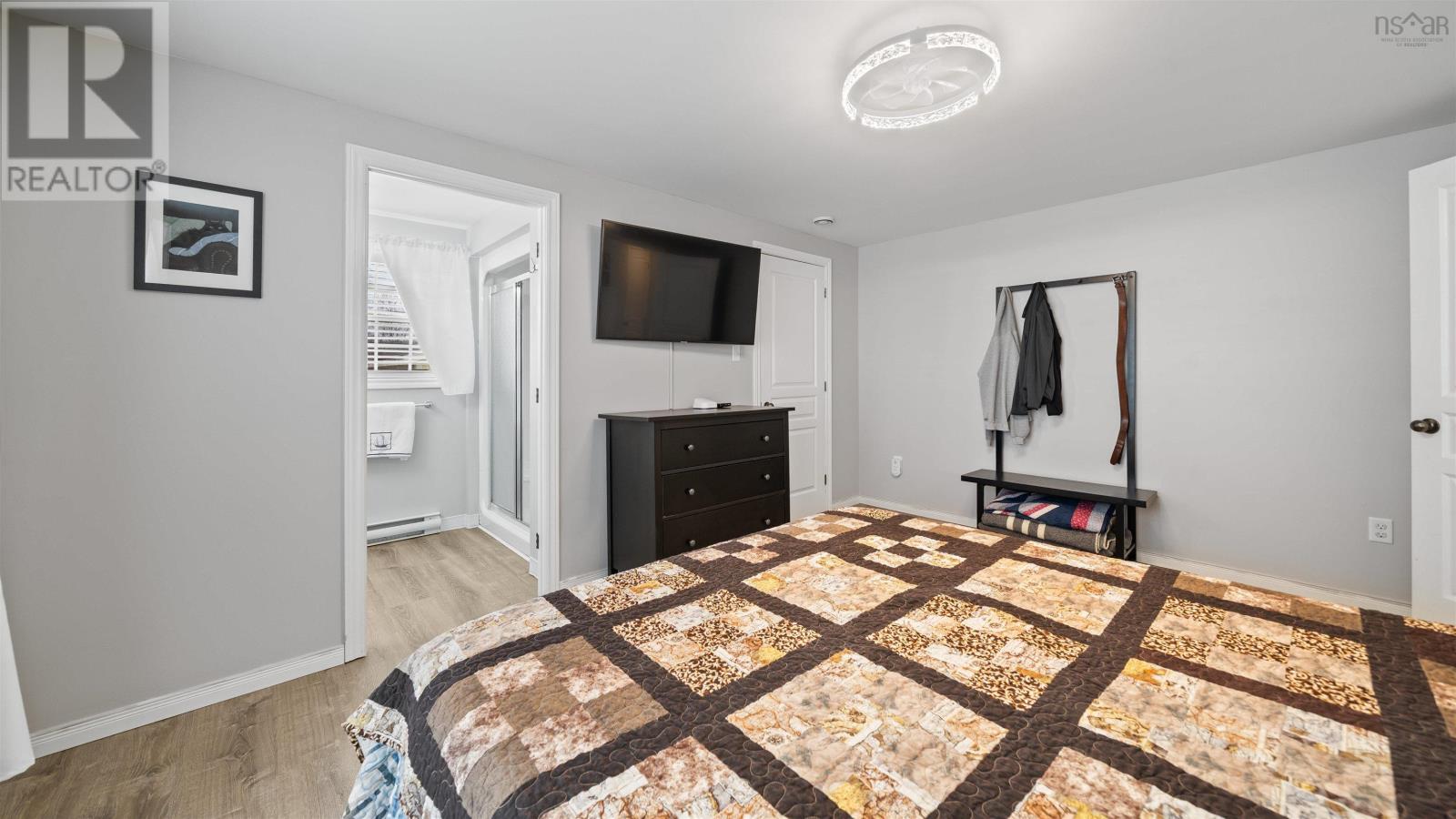 Property 11 of 34 of 9 Merriweather Crescent