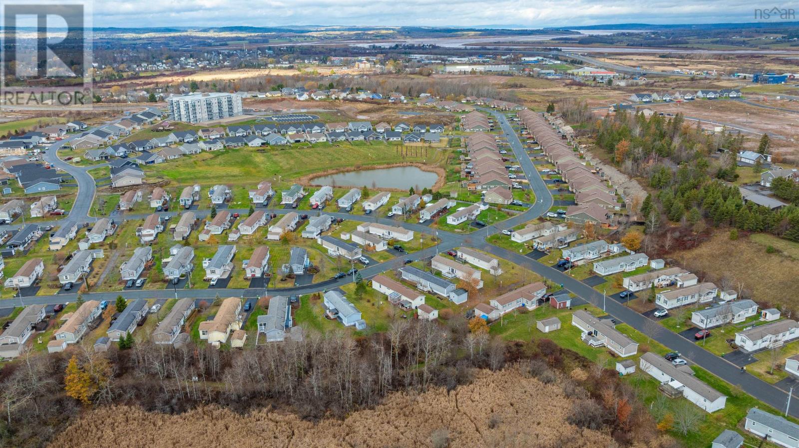 Property 33 of 34 of 9 Merriweather Crescent