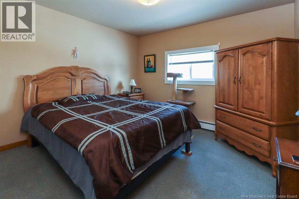394-396 MILFORD ROAD - 8