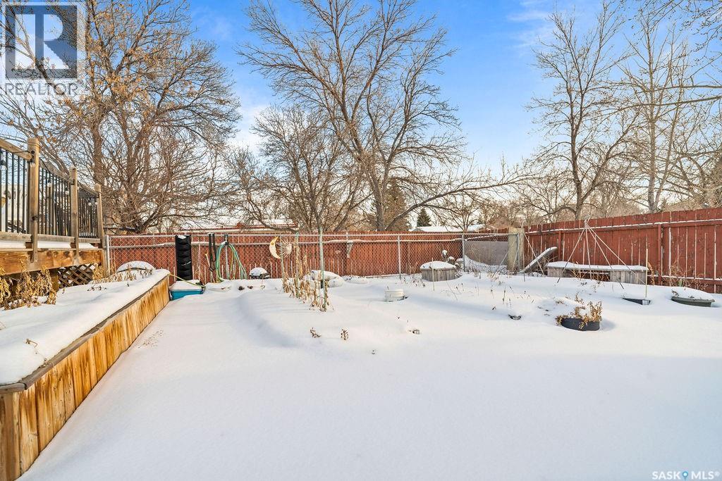 50 Hyland CRESCENT - 36