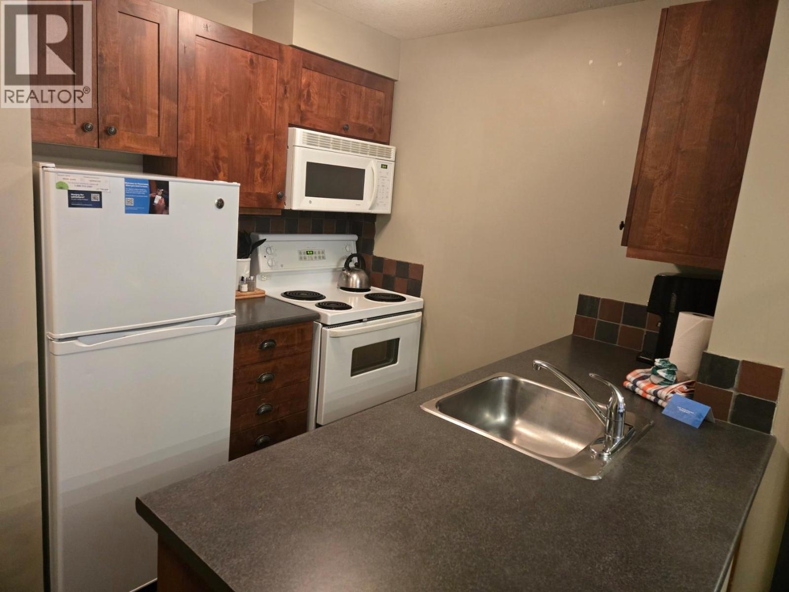 #406 2070 Summit Drive - 1