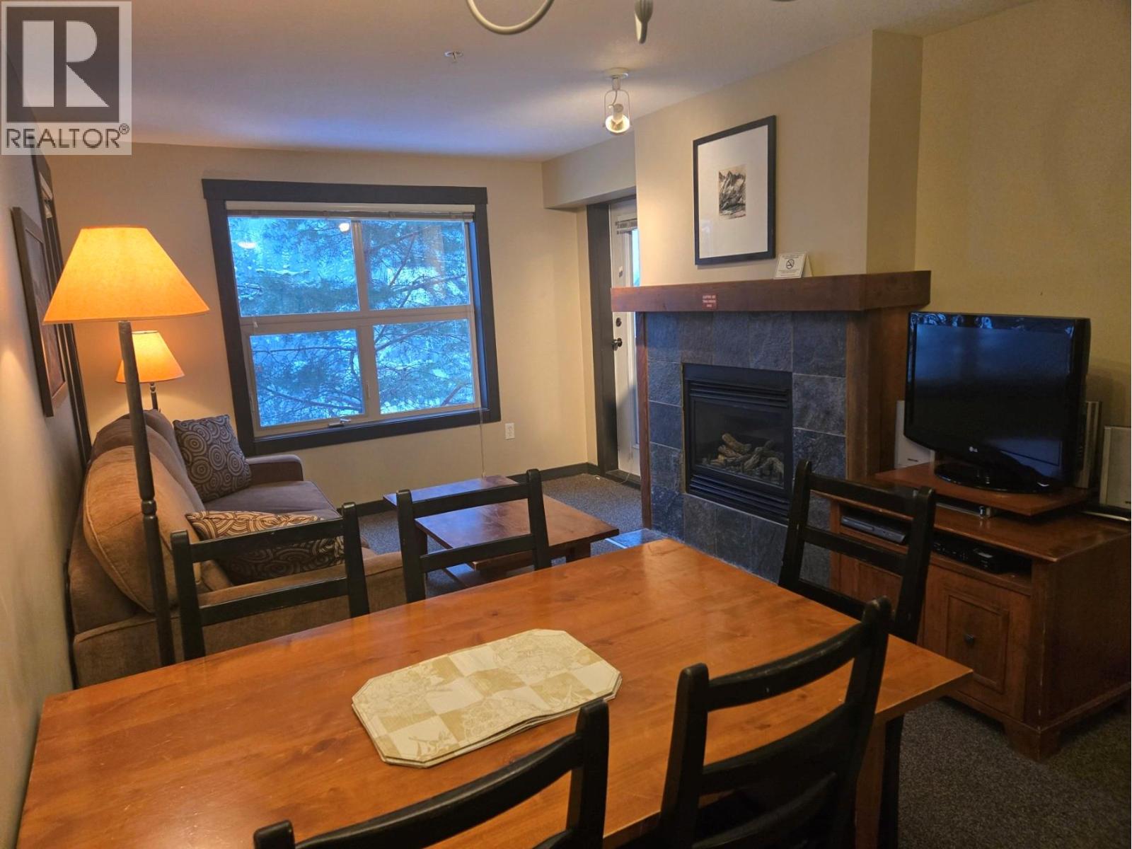 #406 2070 Summit Drive - 3
