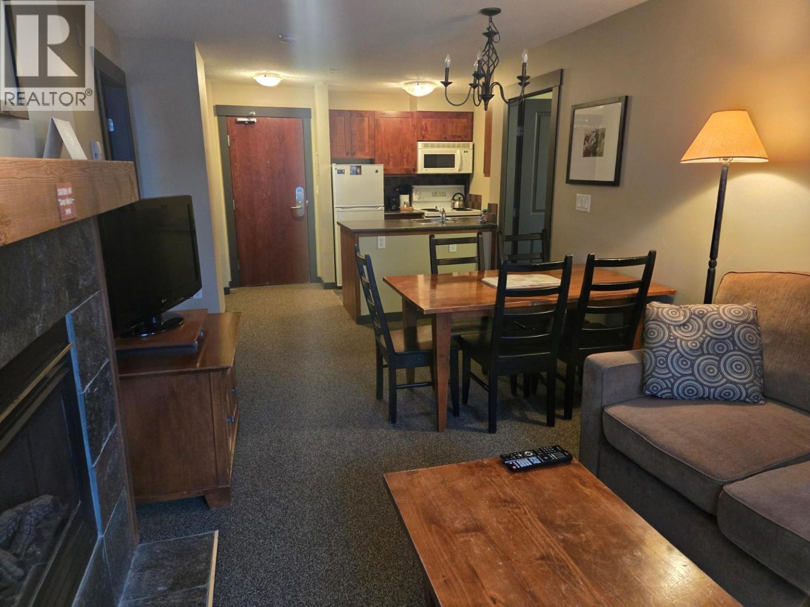 #406 2070 Summit Drive - 4
