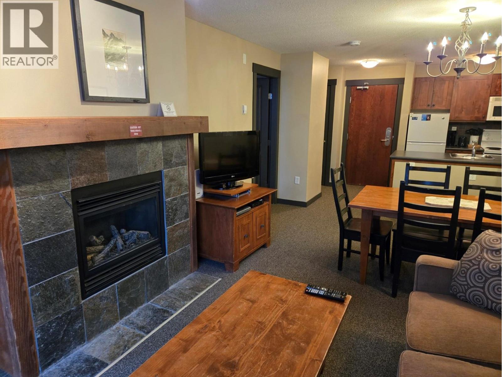 #406 2070 Summit Drive - 7