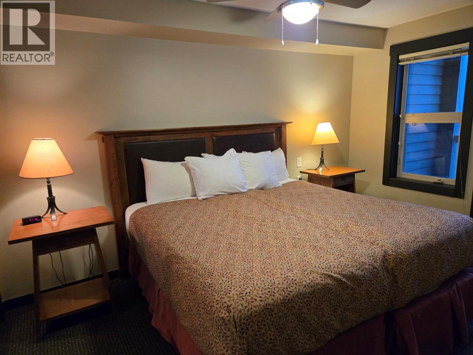 #406 2070 SUMMIT DRIVE - 9