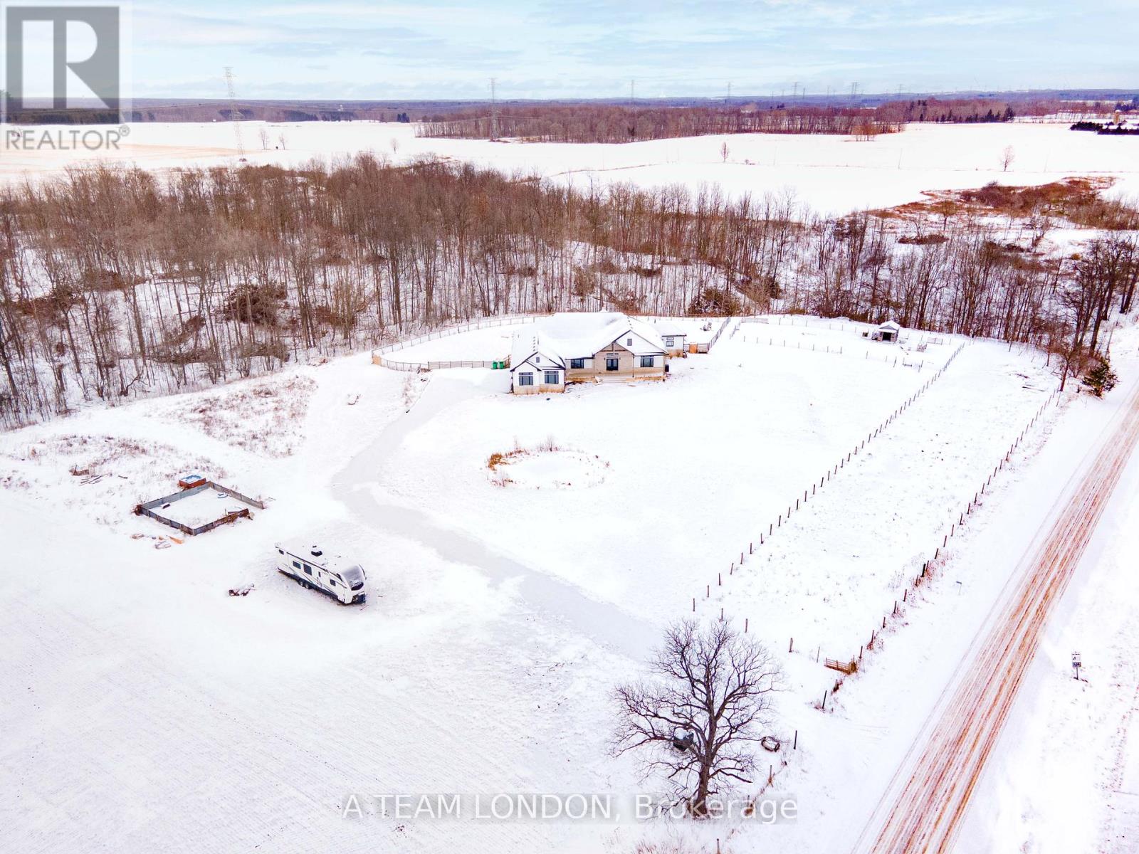 21298 SPRINGFIELD ROAD - Photo 2 of 50, Southwest Middlesex, Ontario