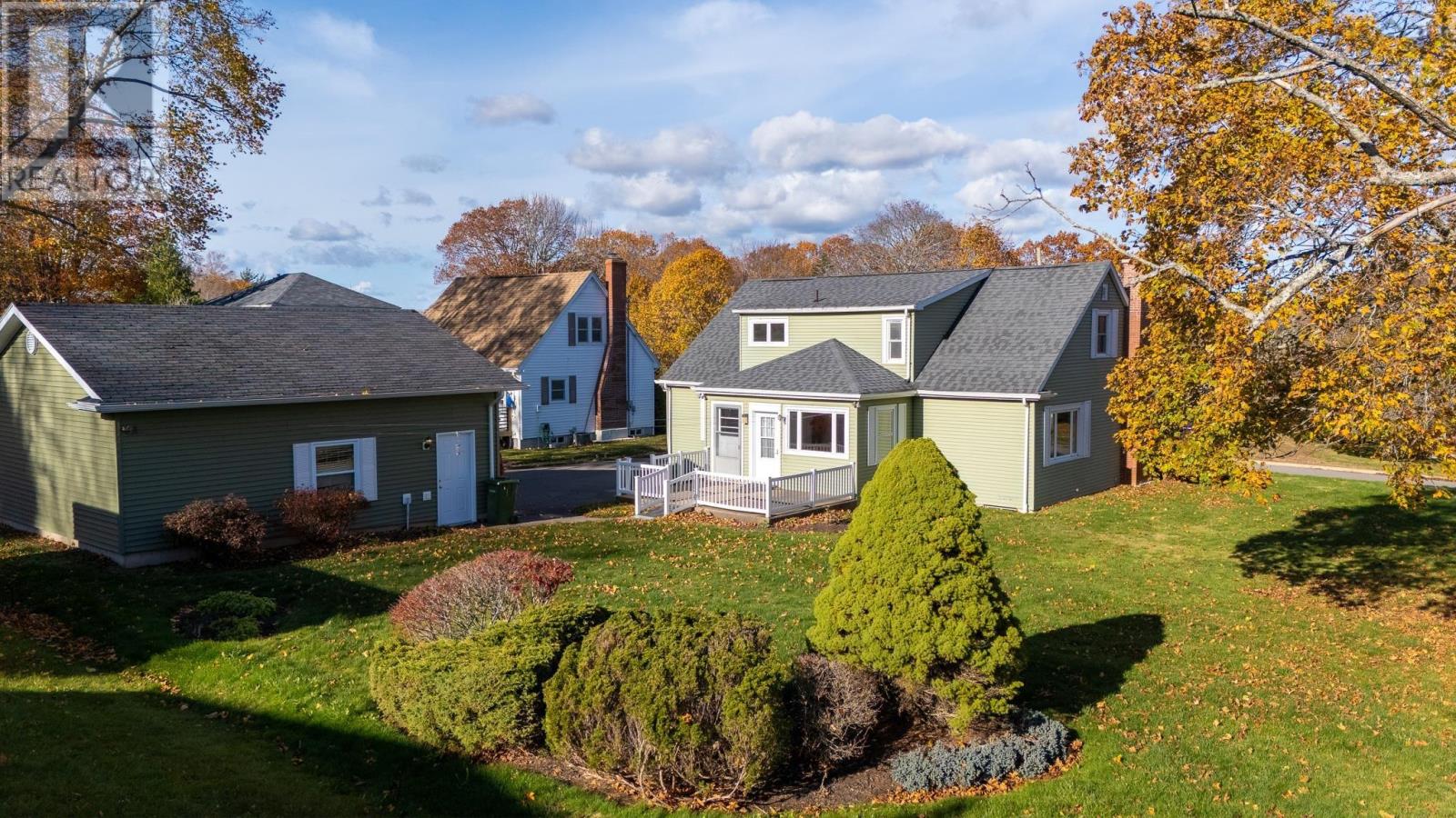 Property 33 of 38 of 4 Montgomery Street