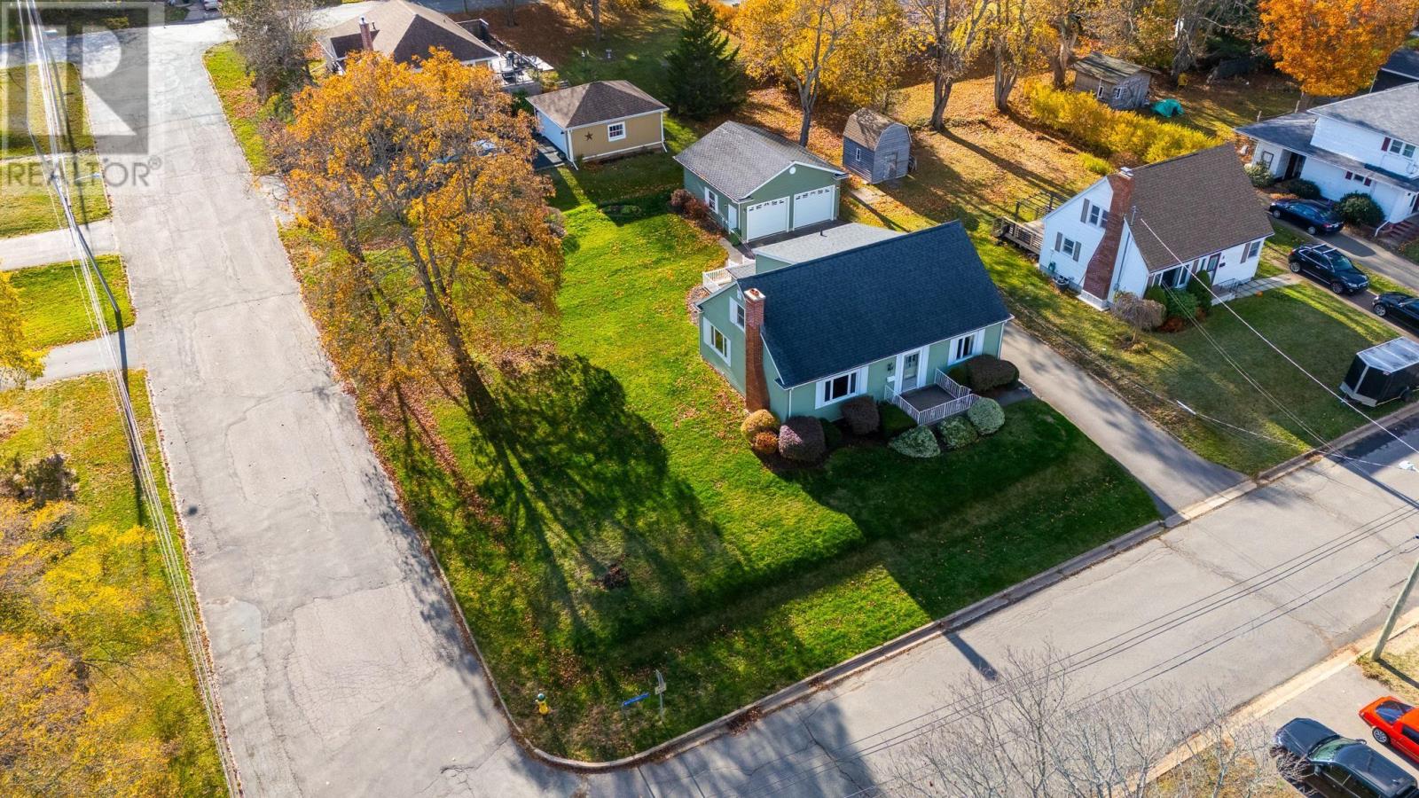 Property 35 of 38 of 4 Montgomery Street