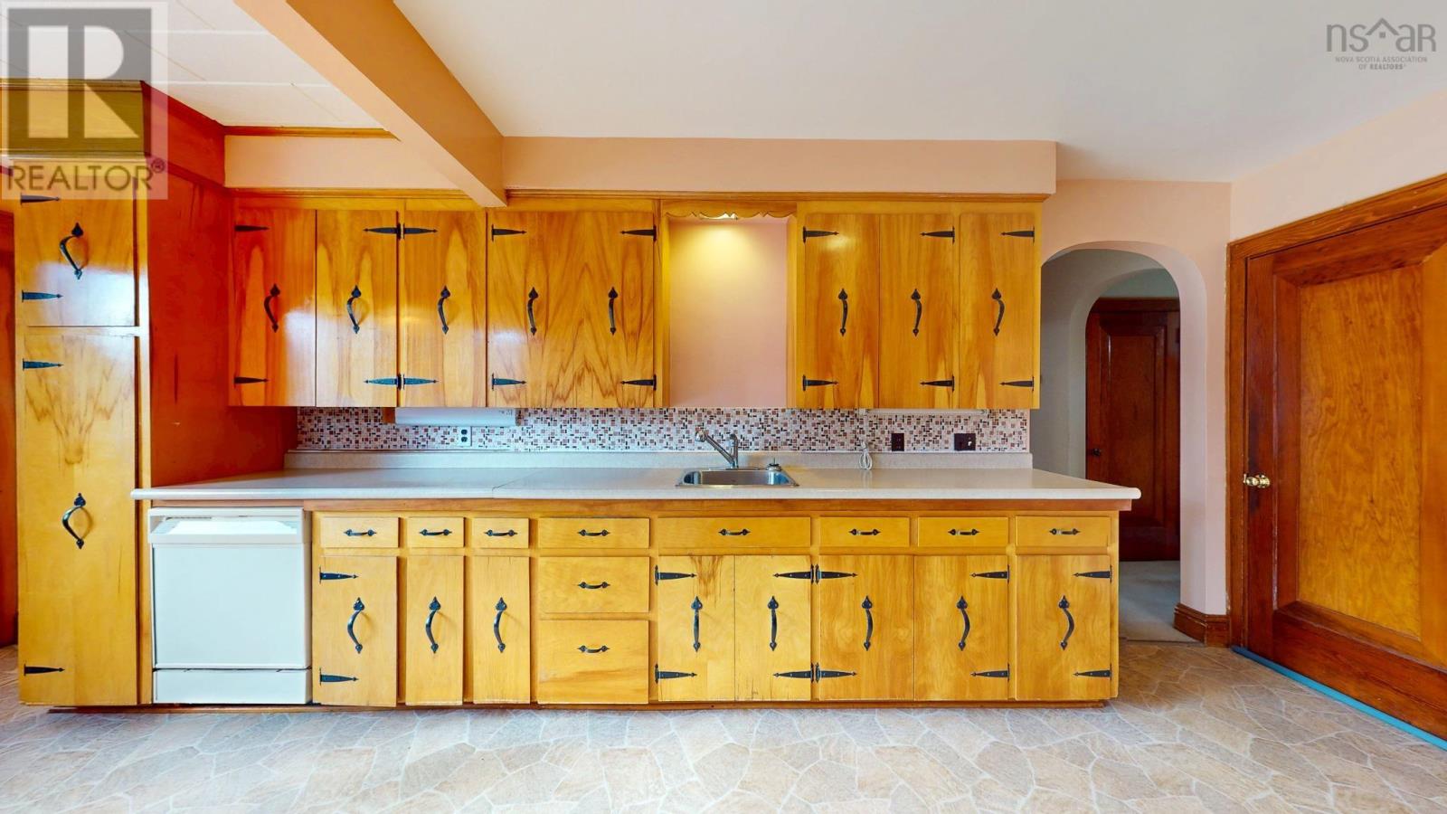 Property 4 of 38 of 4 Montgomery Street