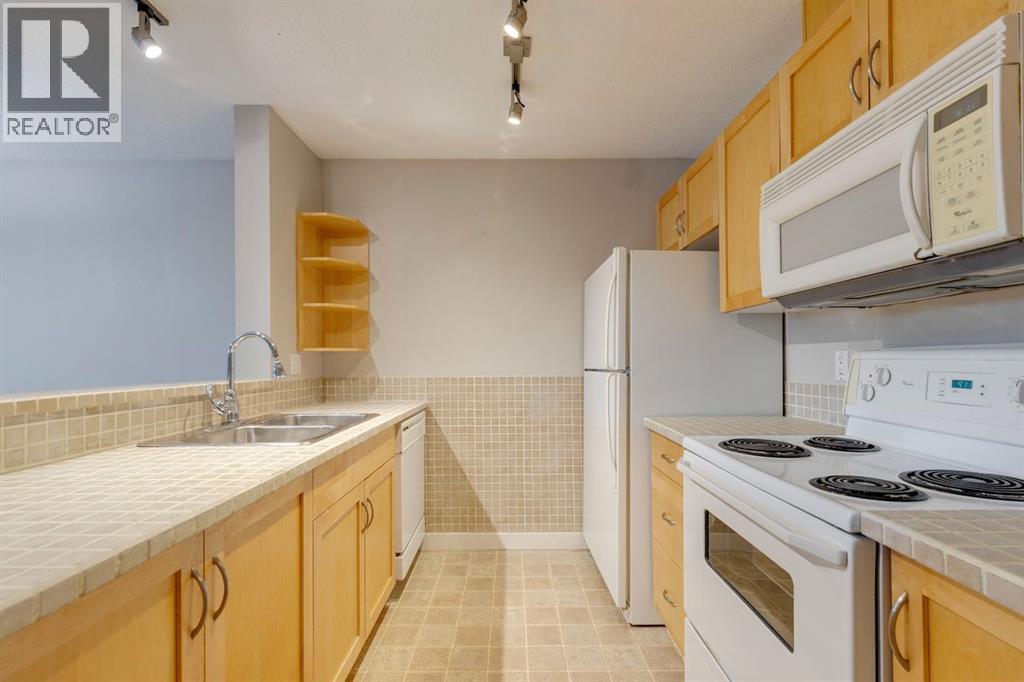 Single Family House for Sale in    Avenue SW South Calgary Calgary 