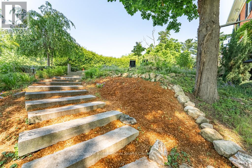 22 HAUSER PLACE - Photo 5 of 50, Hamilton (Greensville), Ontario