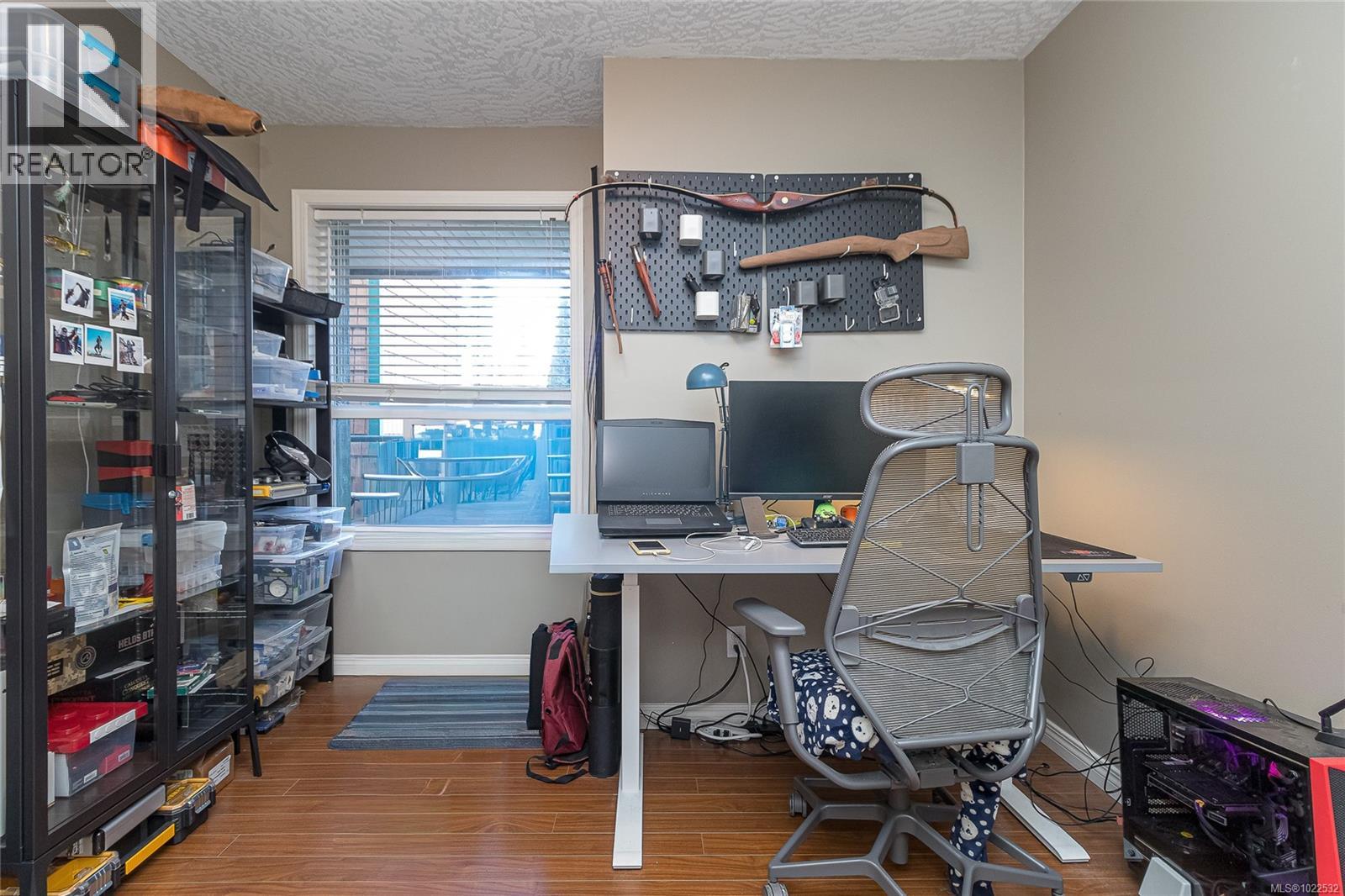 #212 894 Vernon Ave - 19
