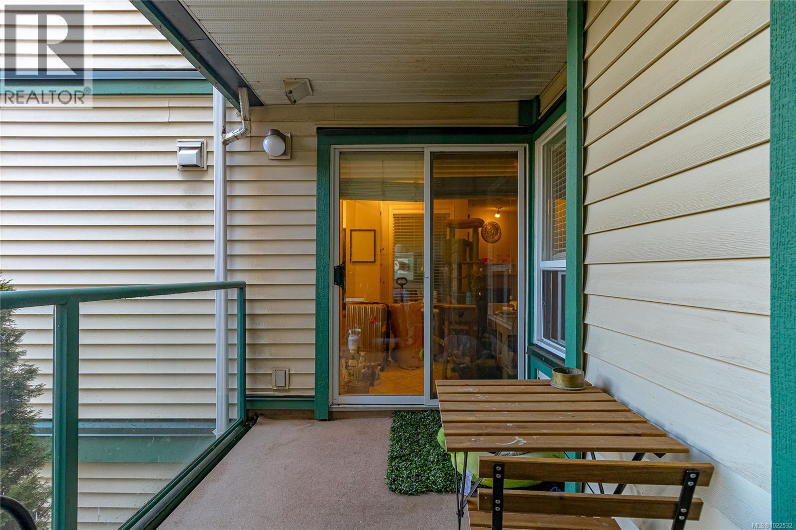 #212 894 Vernon Ave - 25