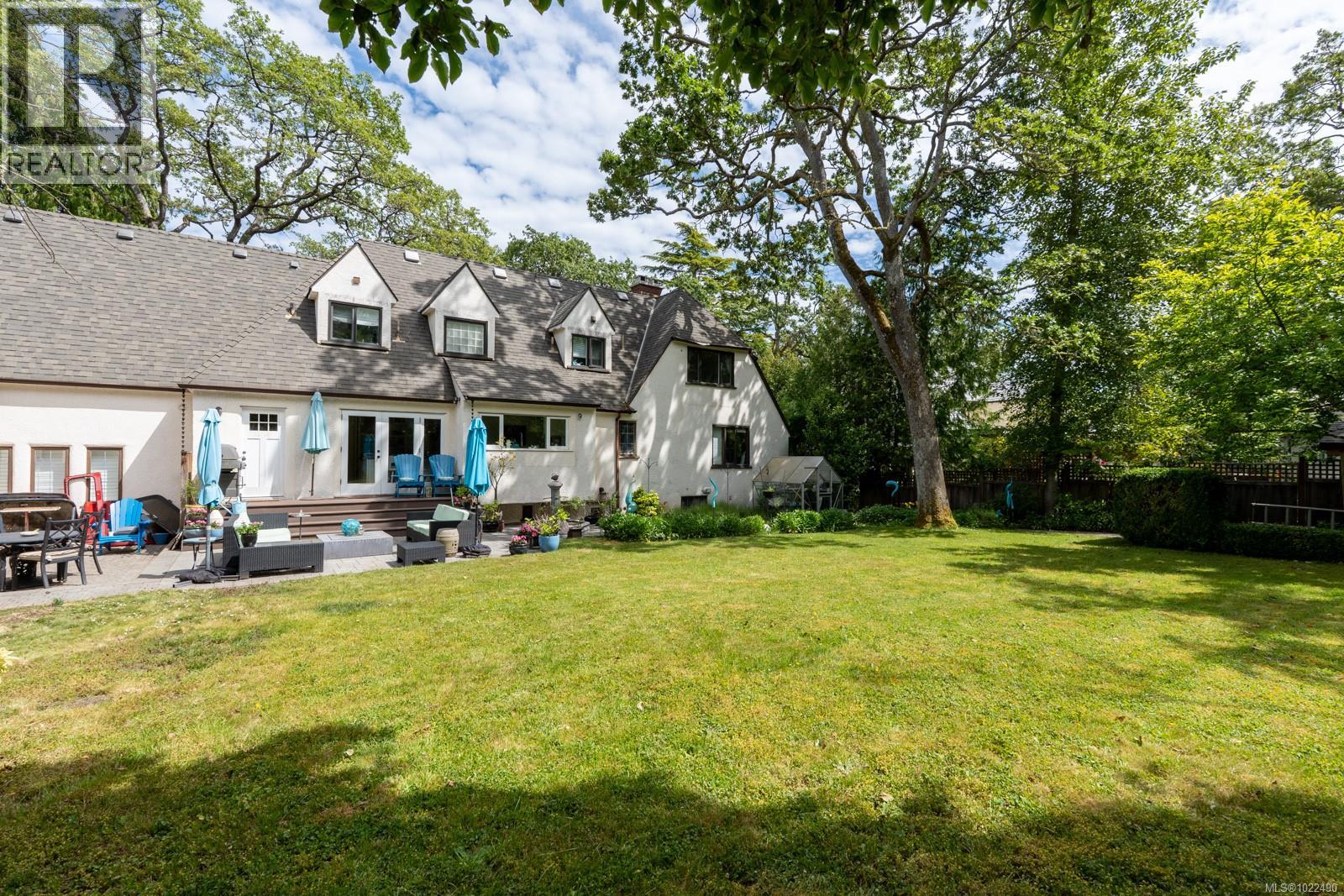  3290 Upper Terrace Road, Oak Bay