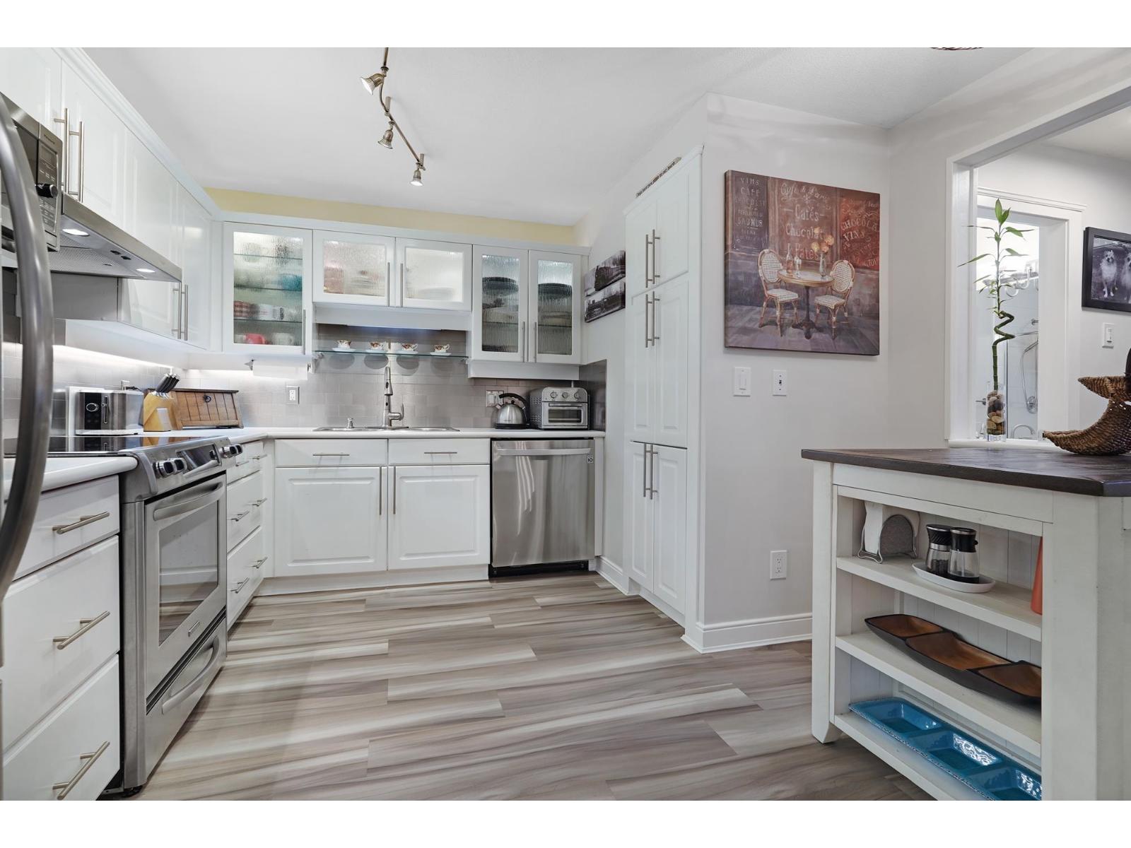 306 20217 MICHAUD CRESCENT, Langley