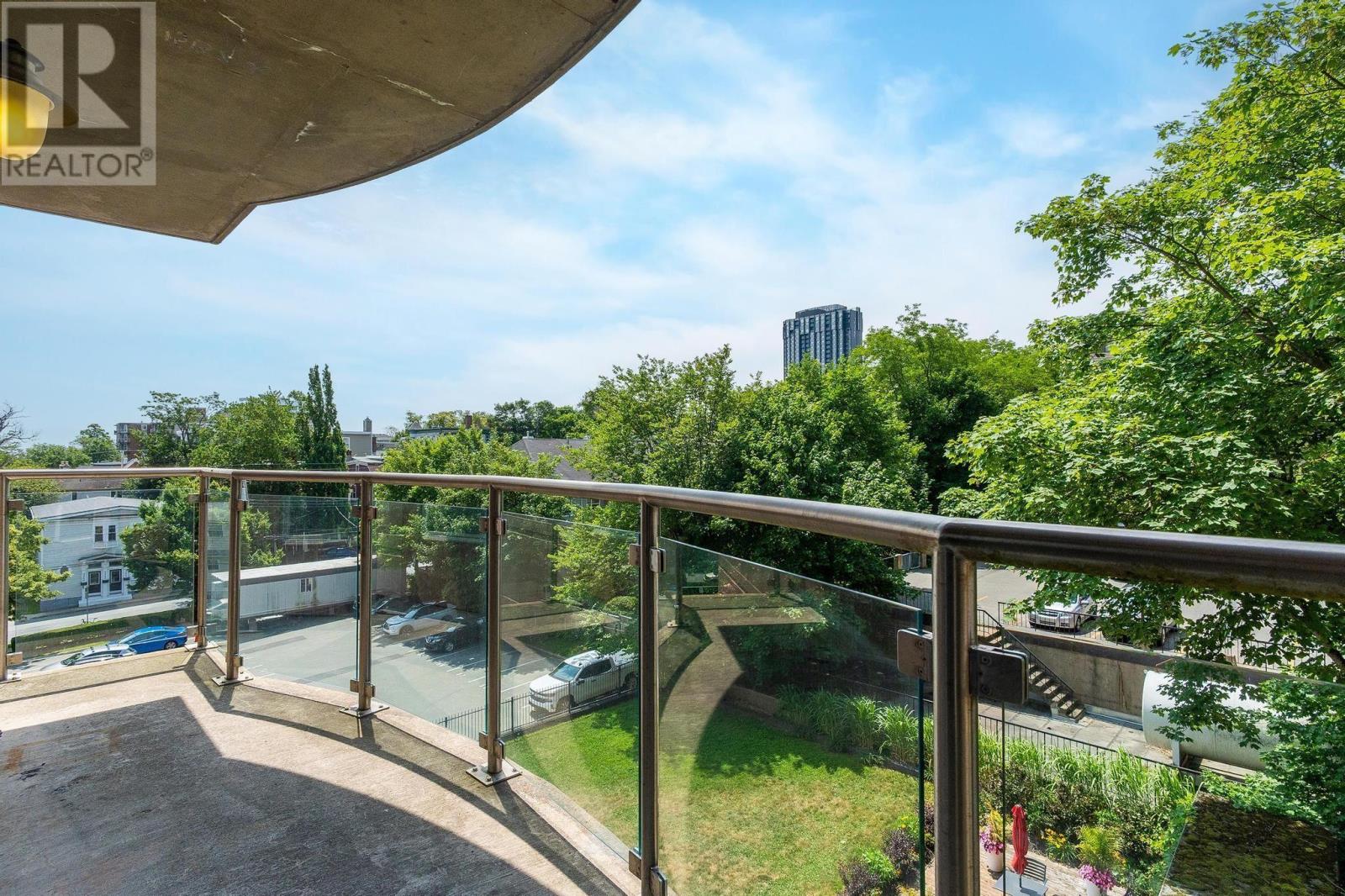 Property 31 of 38 of 405- 5234 Morris St