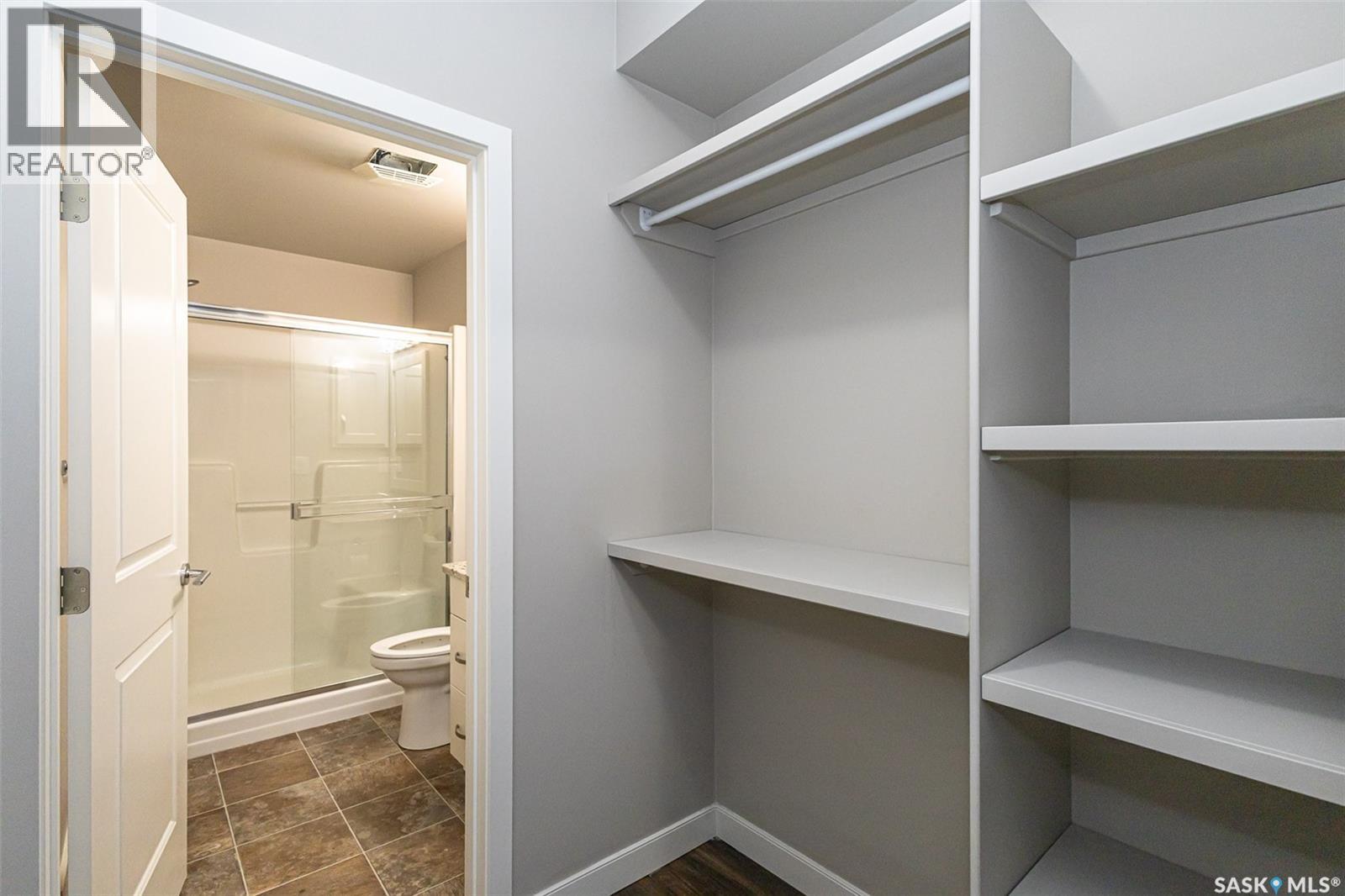 Single Family House Low rise for Sale in   Moss AVENUE Saskatoon 