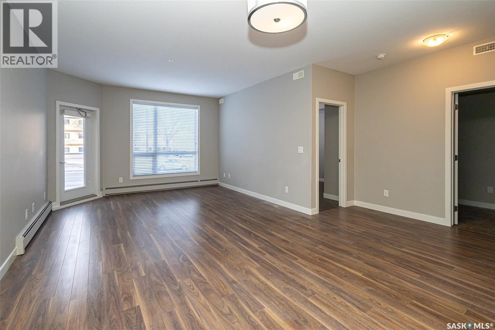 Single Family House Low rise for Sale in   Moss AVENUE Saskatoon 