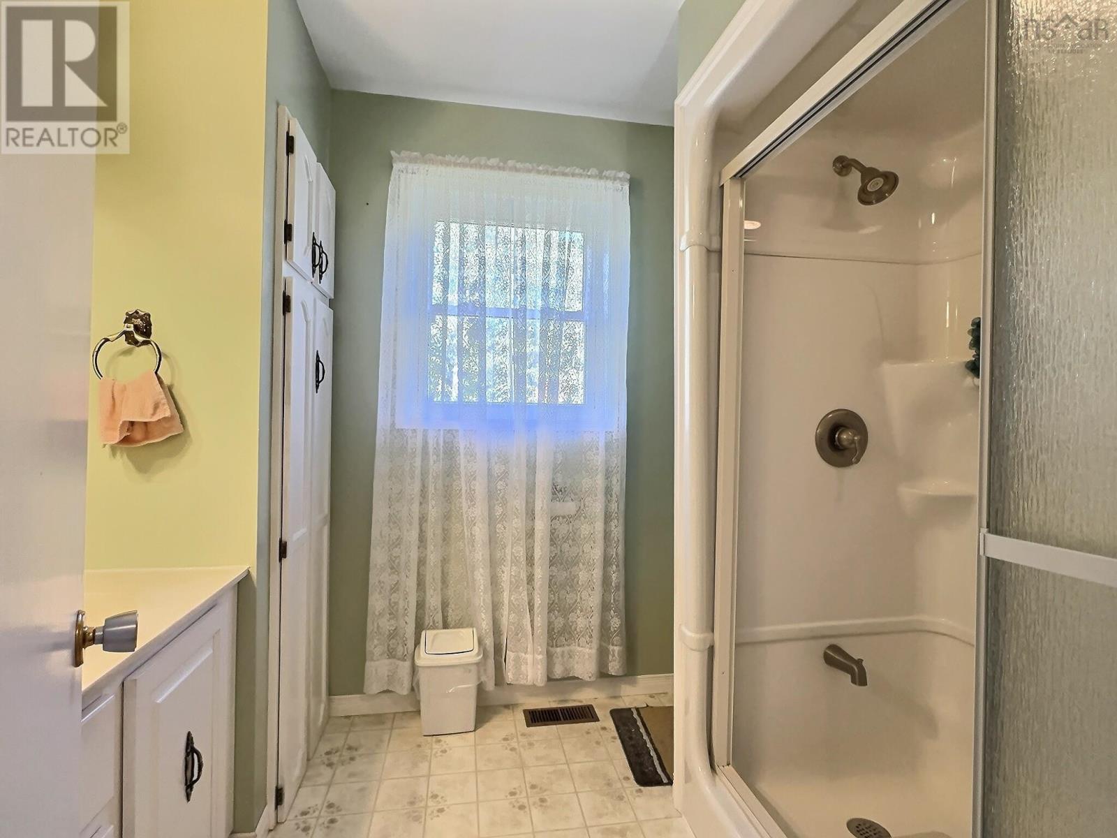 Property 17 of 21 of 713 Greenville Road